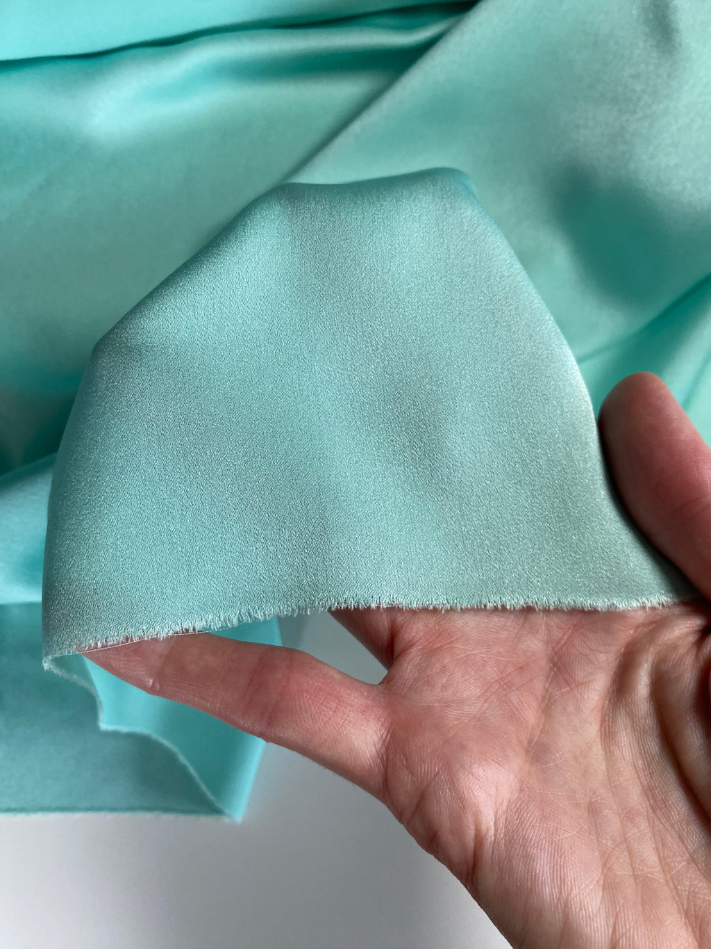 133P. Satin. 95g/m2.