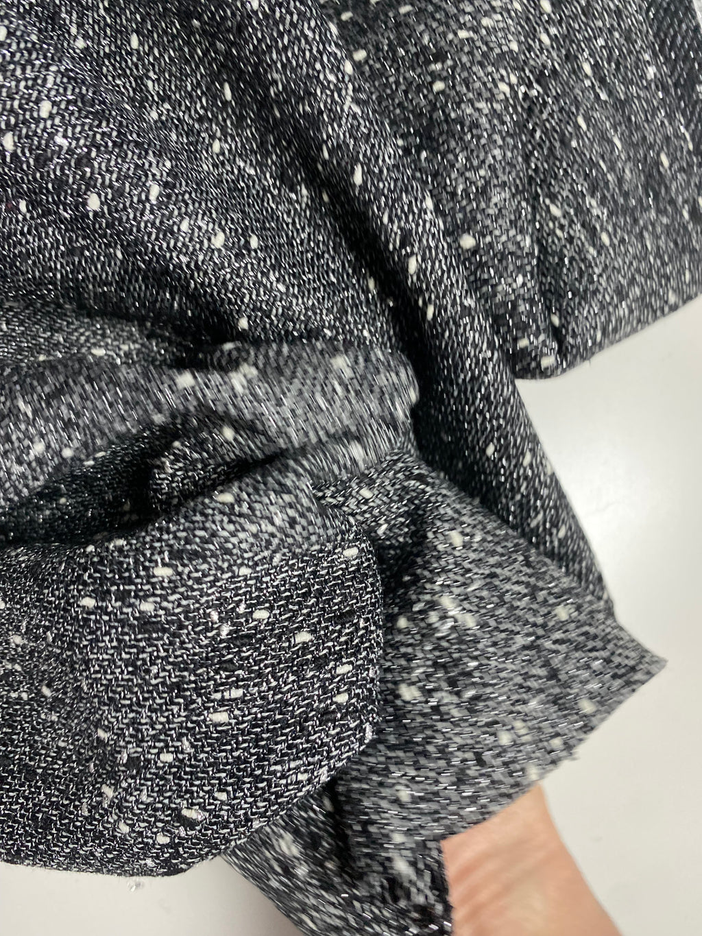 189MX. Thin tweed bouclé.