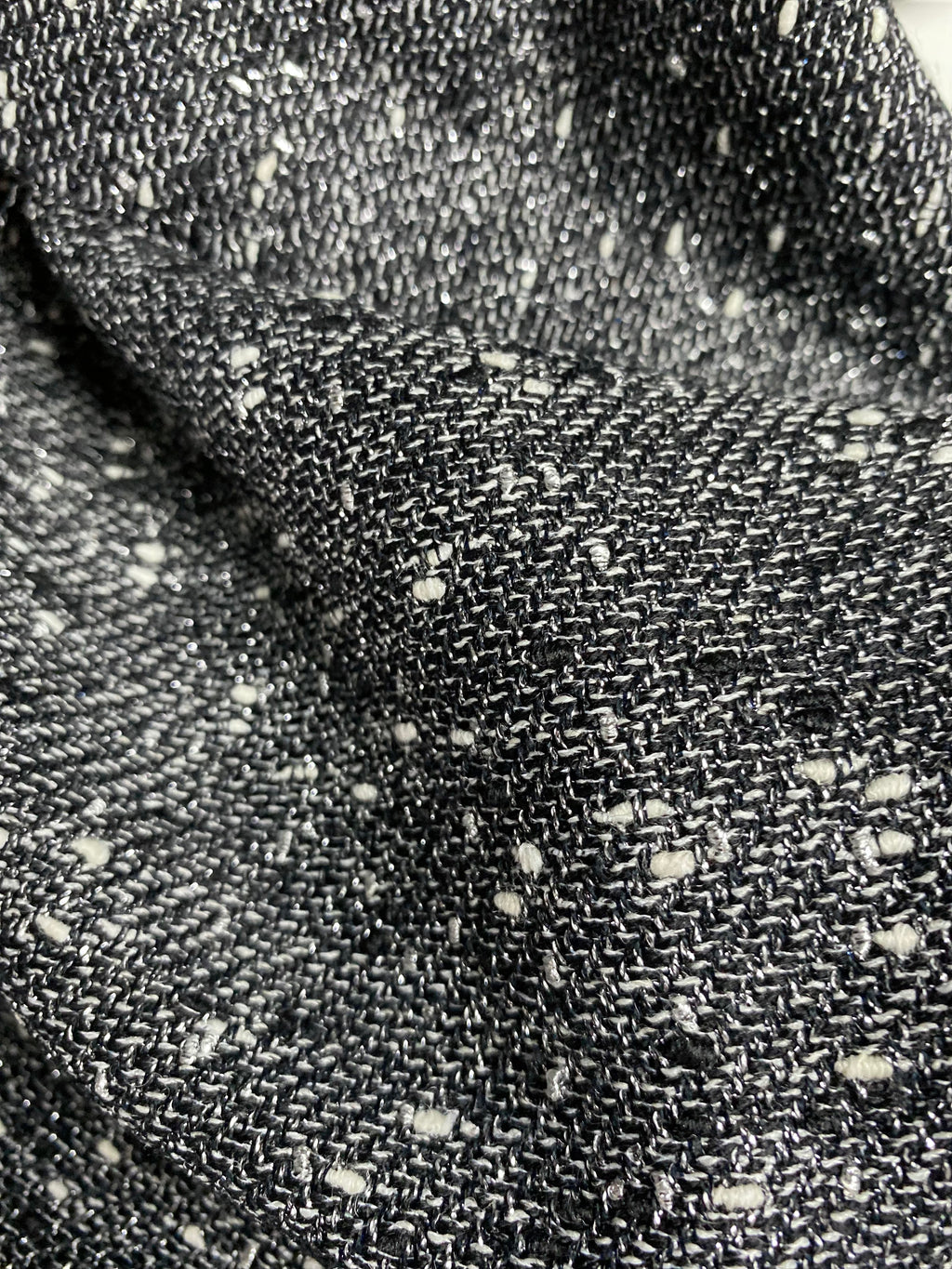 189MX. Thin tweed bouclé.