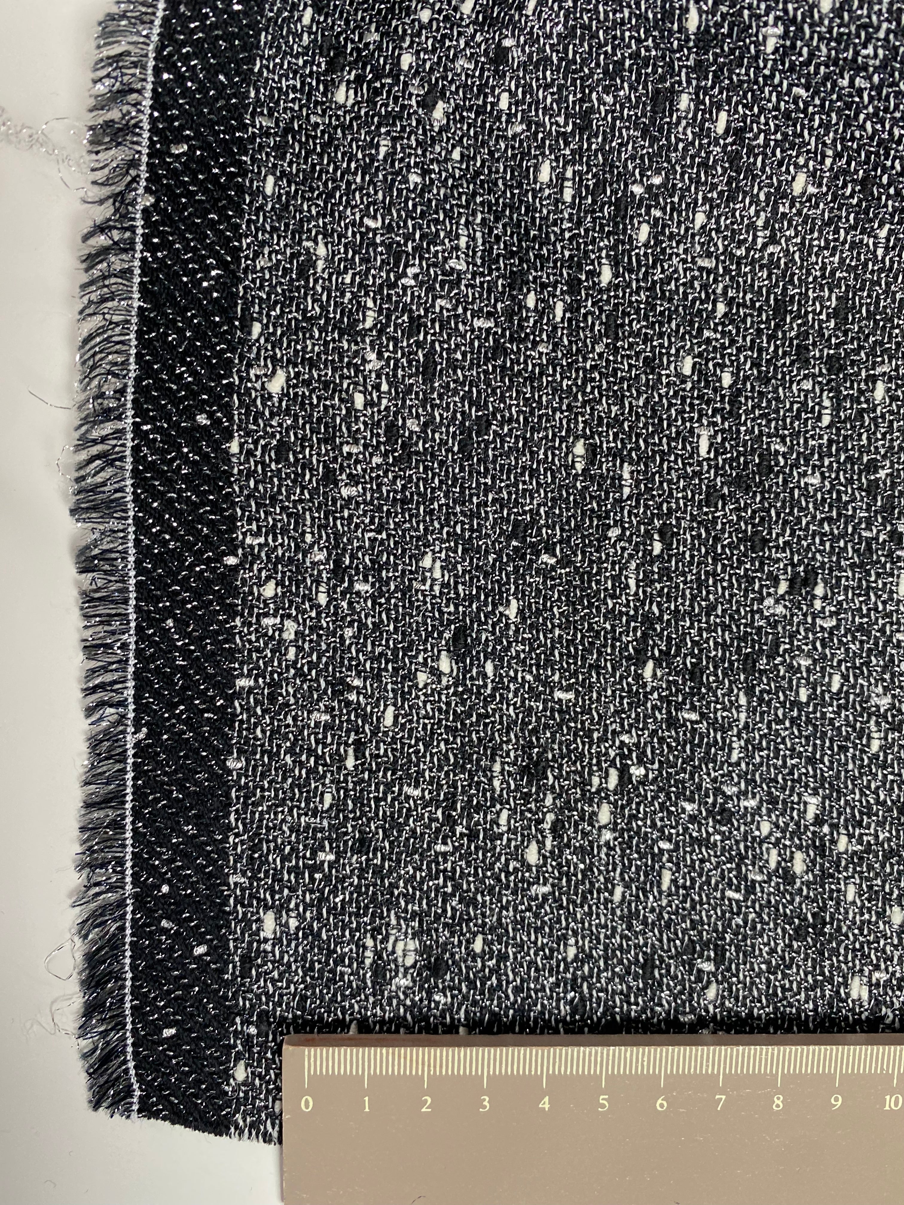 189MX. Thin tweed bouclé.