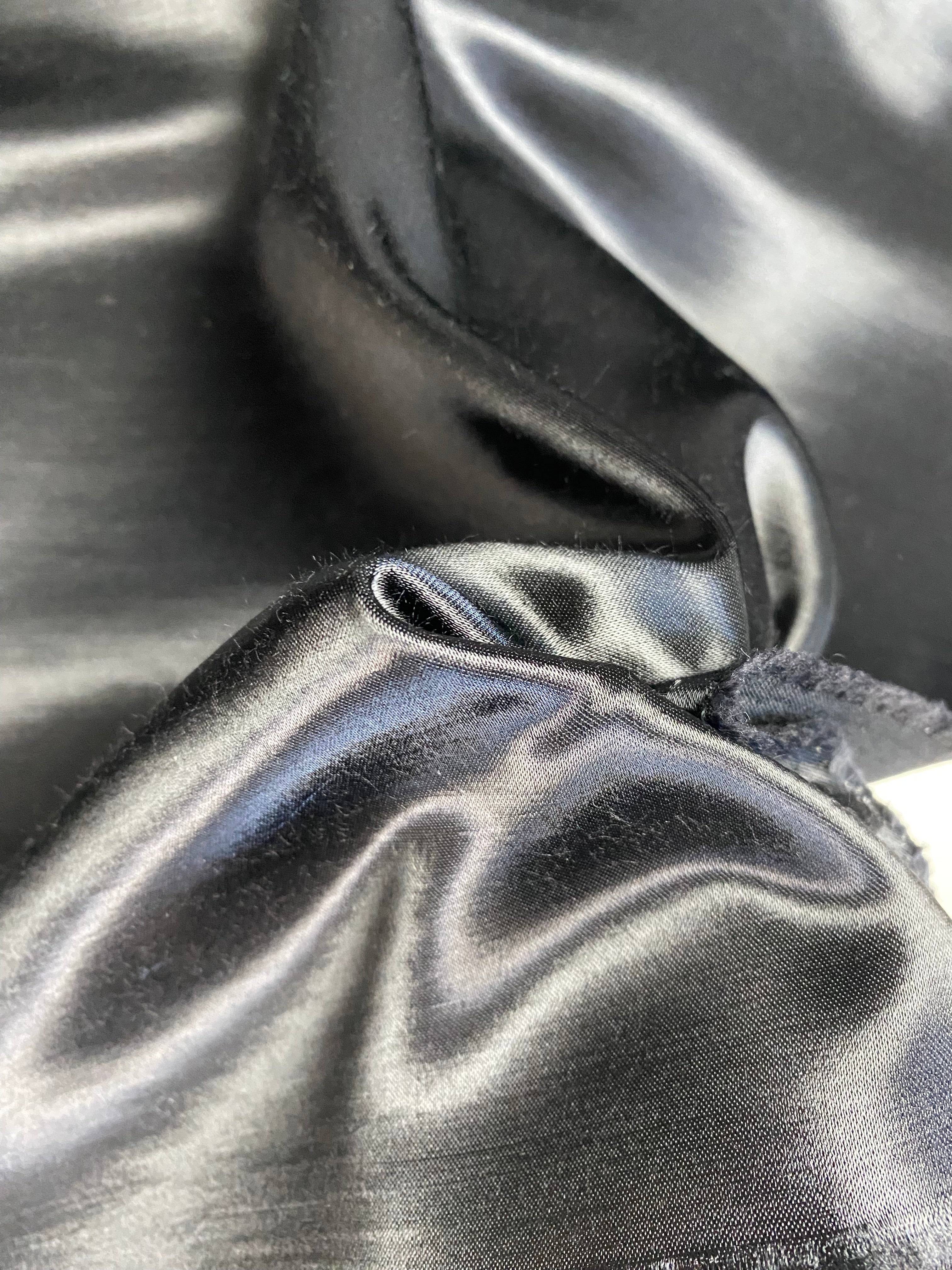 168VW. Satin. Viscose-wool. 190g/m2.