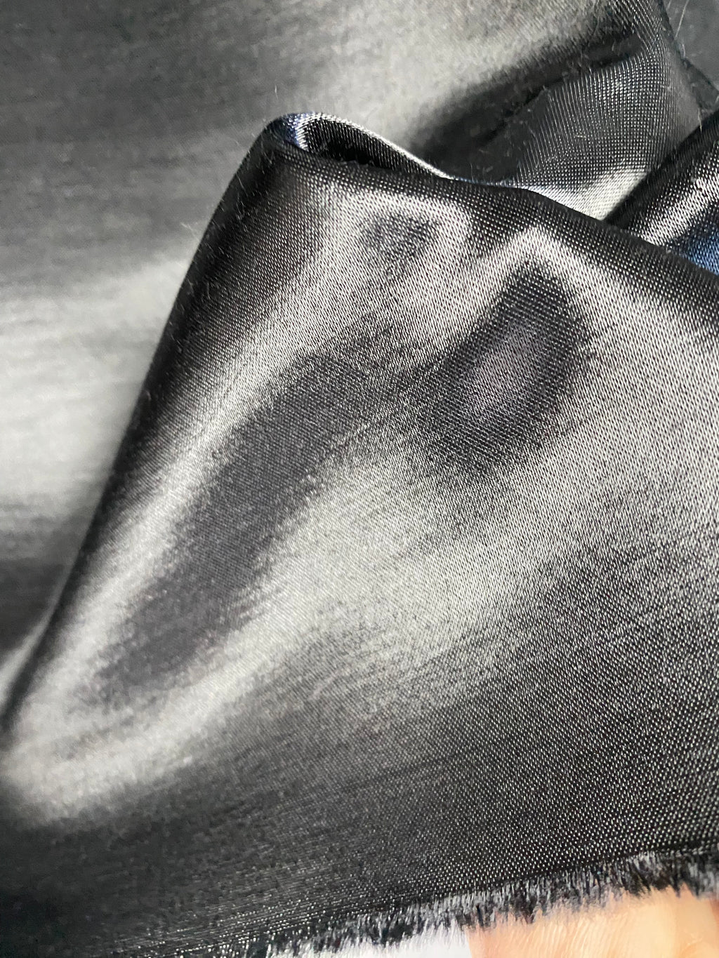 168VW. Satin. Viscose-wool. 190g/m2.