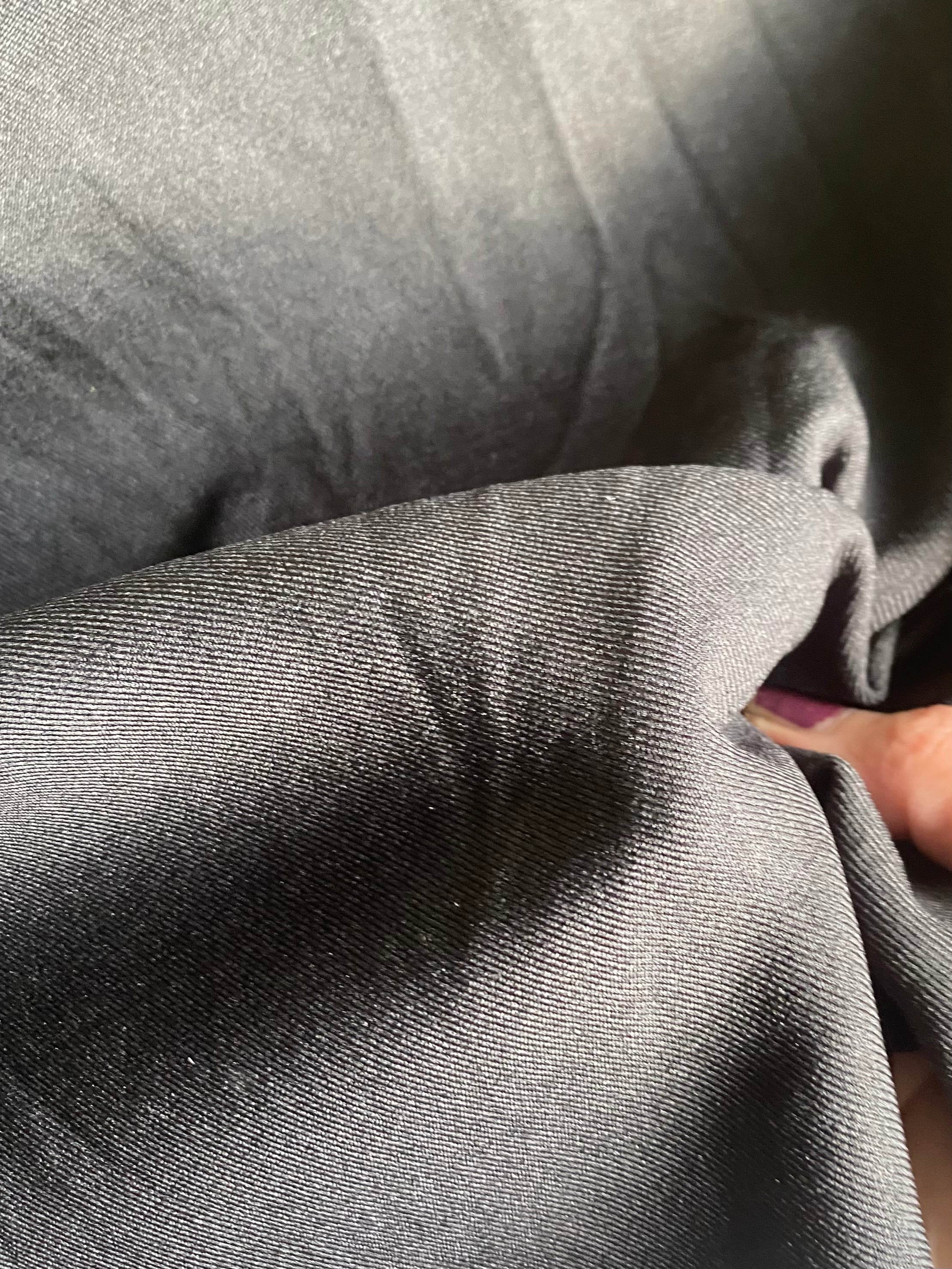 429P. Technical twill with creased effect. 280 g/m2.