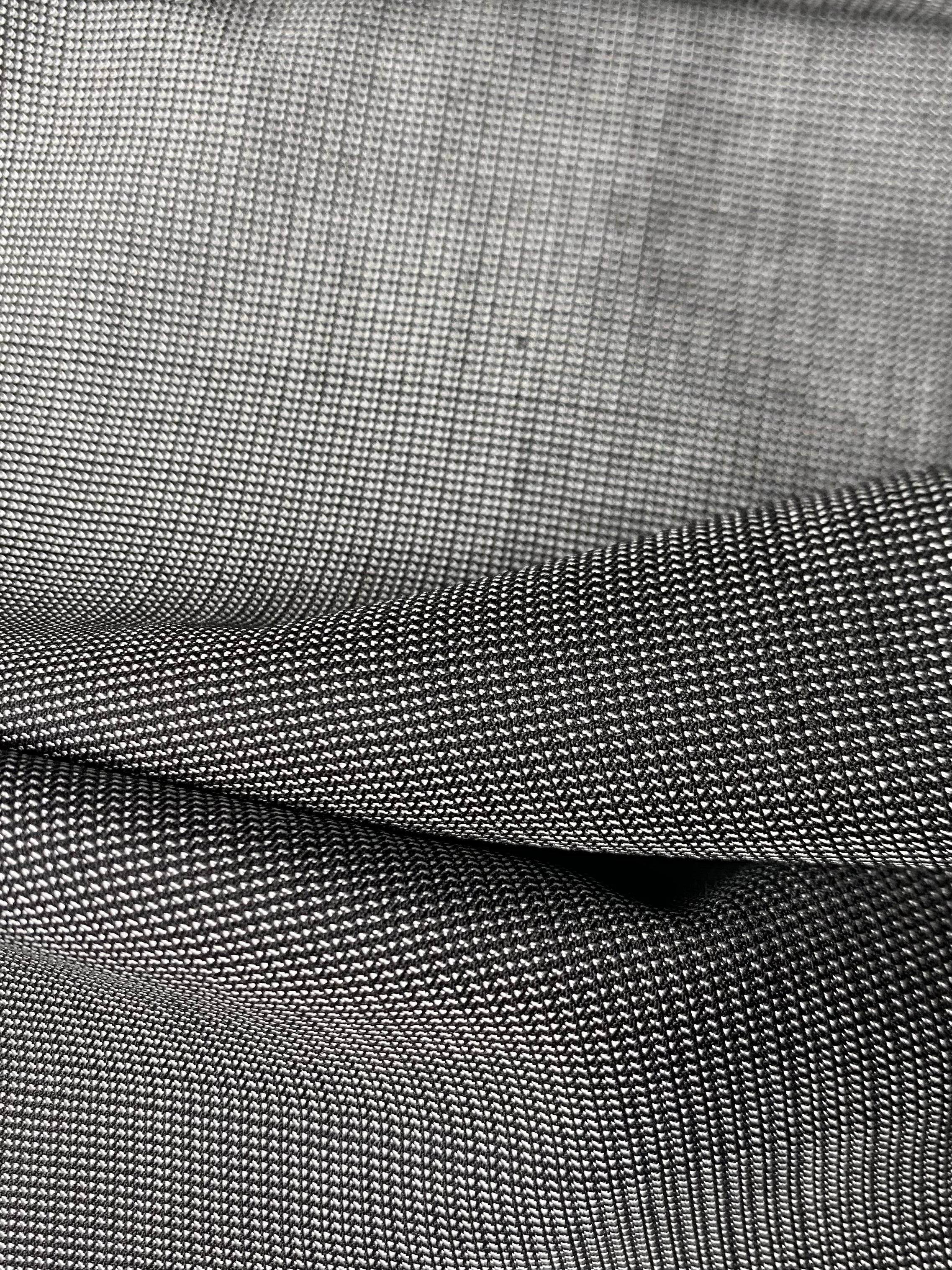 433VWP. Lightweight wool for a suit. 170 g/m2.