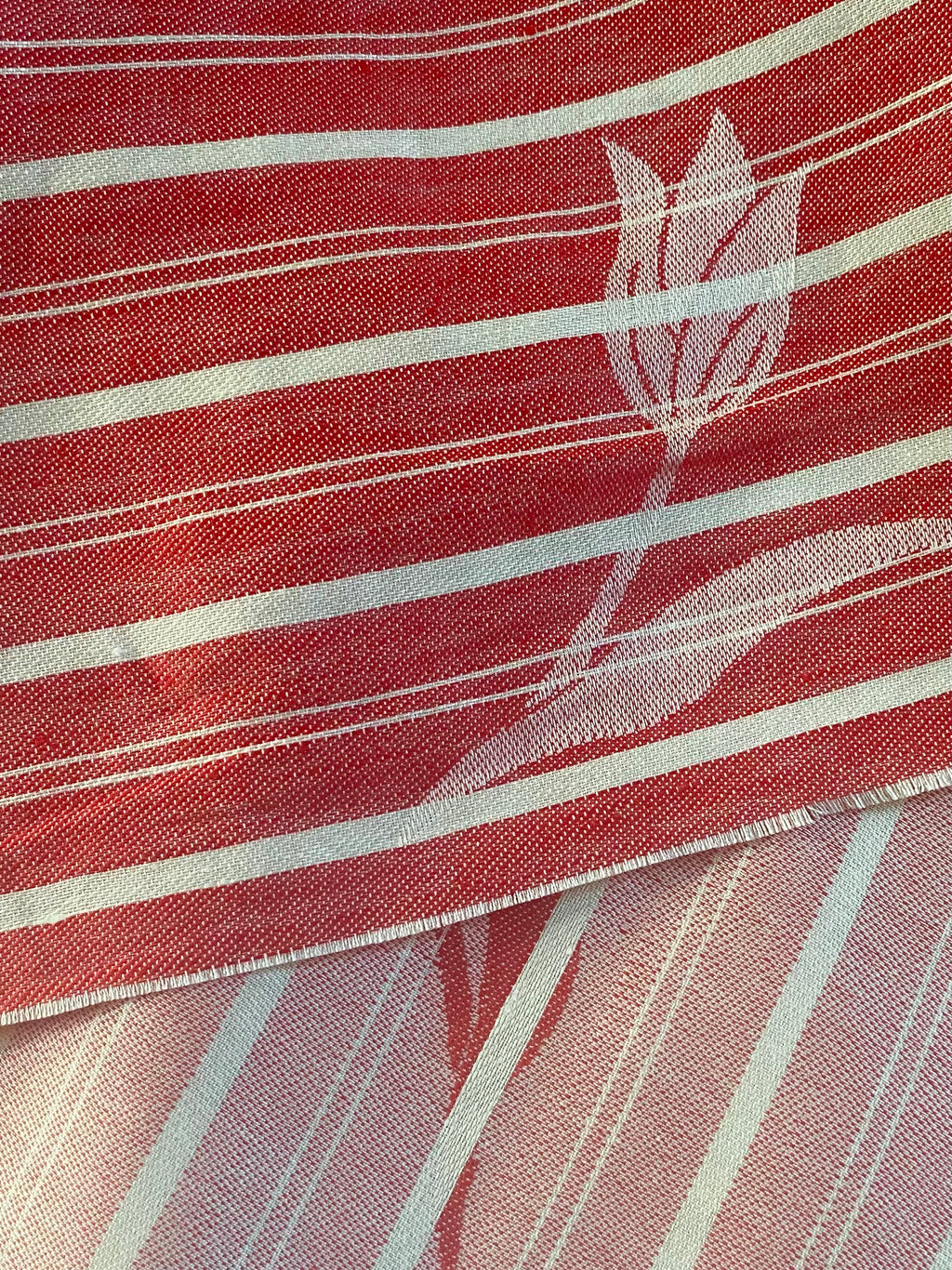 272L. Linen. 145g/m2.