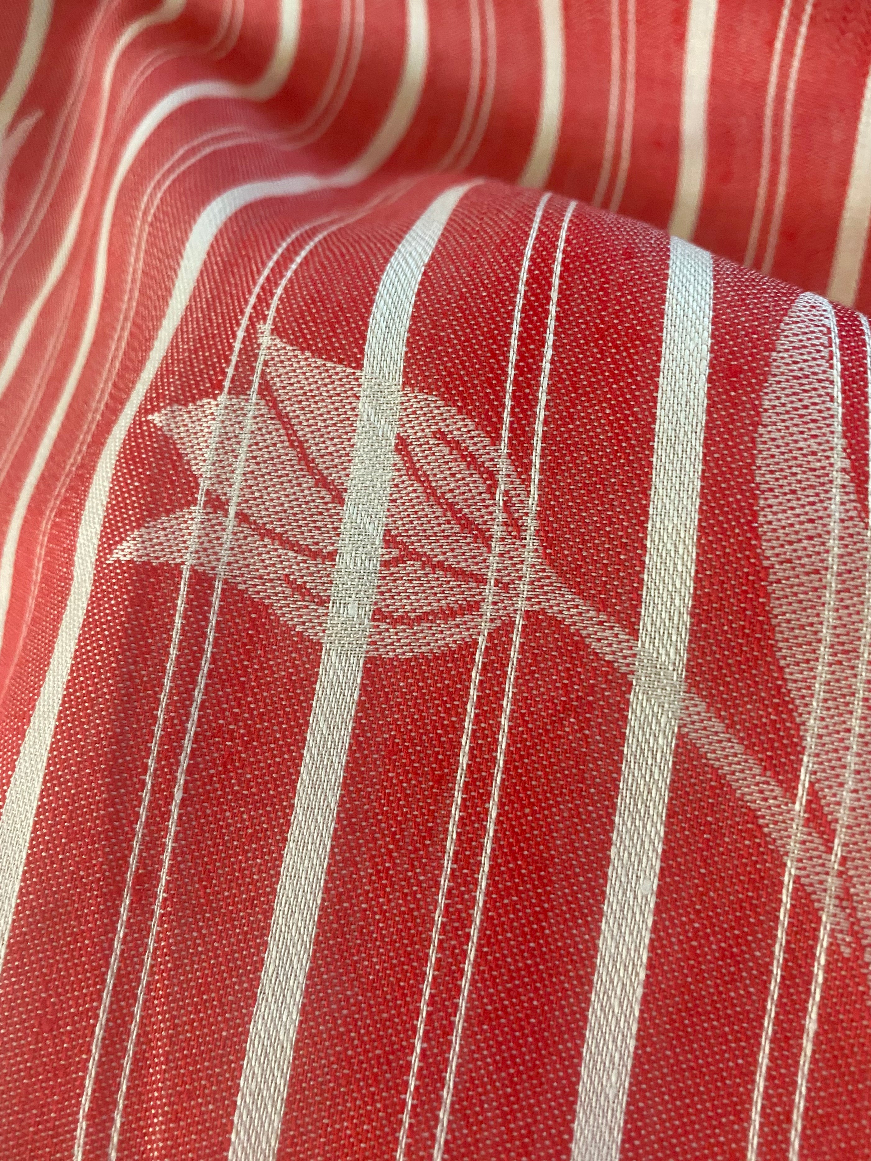272L. Linen. 145g/m2.