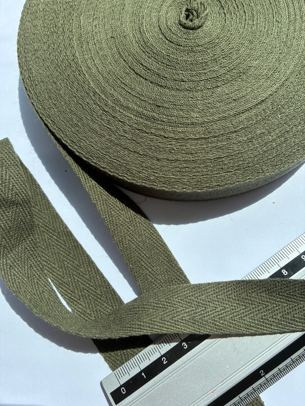 1013ACC. Soft herringbone tape. 20mm.