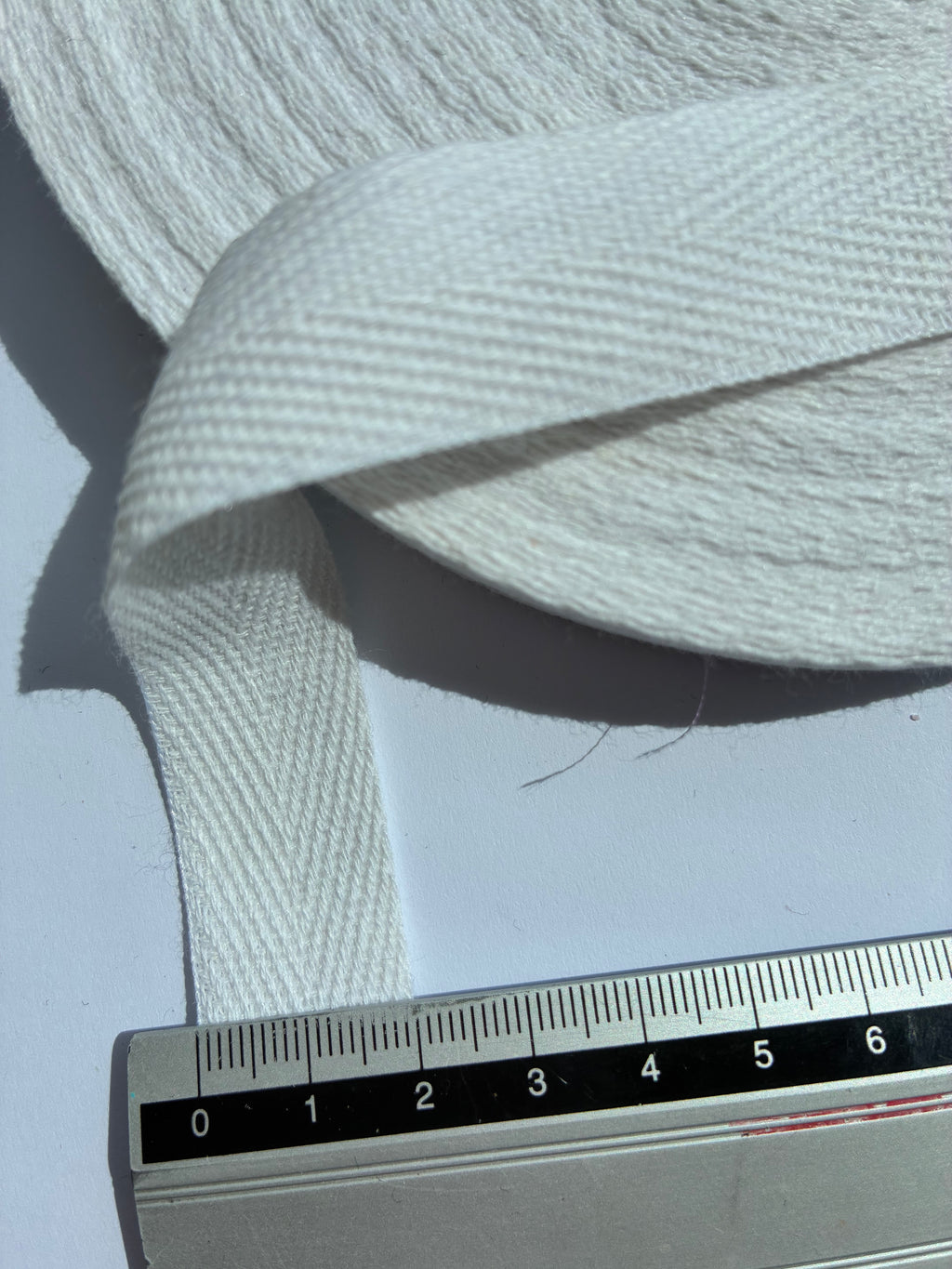 1010ACC. Soft herringbone tape. 20mm.