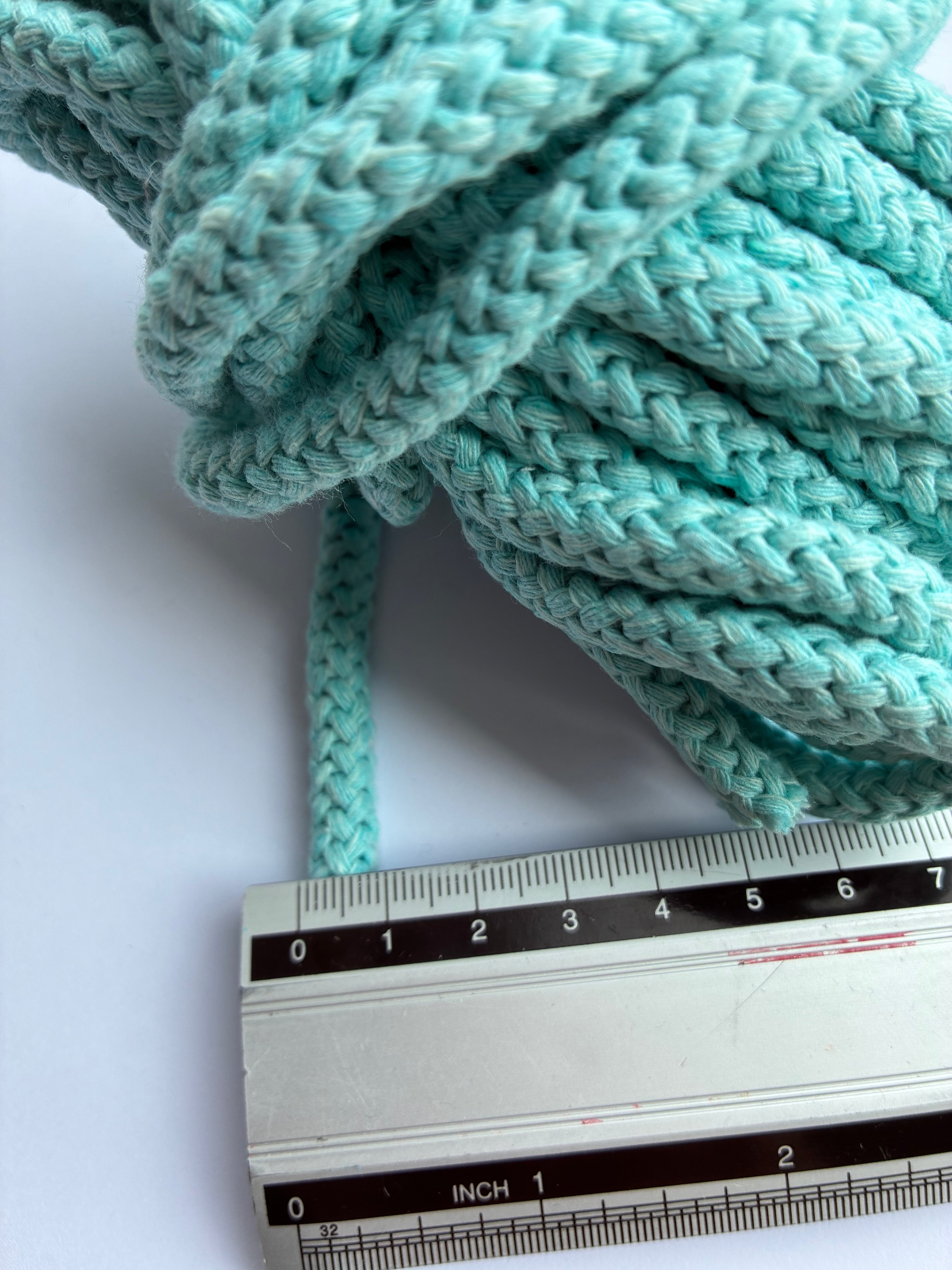 1030ACC. Weaved cord. 8mm. Turquoise.