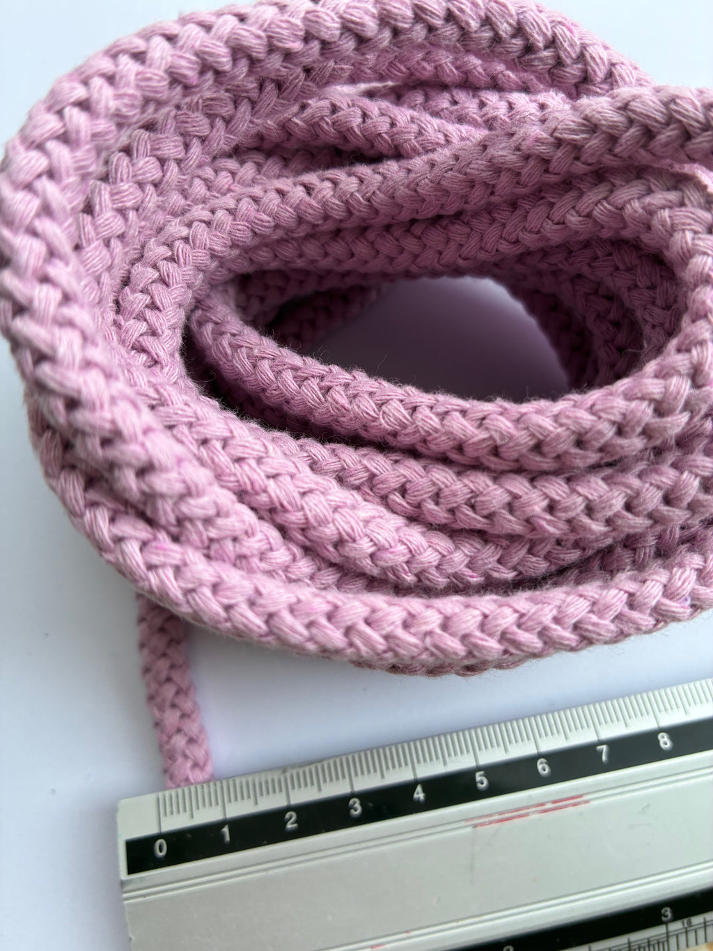 1029ACC.  Weaved cord. 8mm. Lavender.