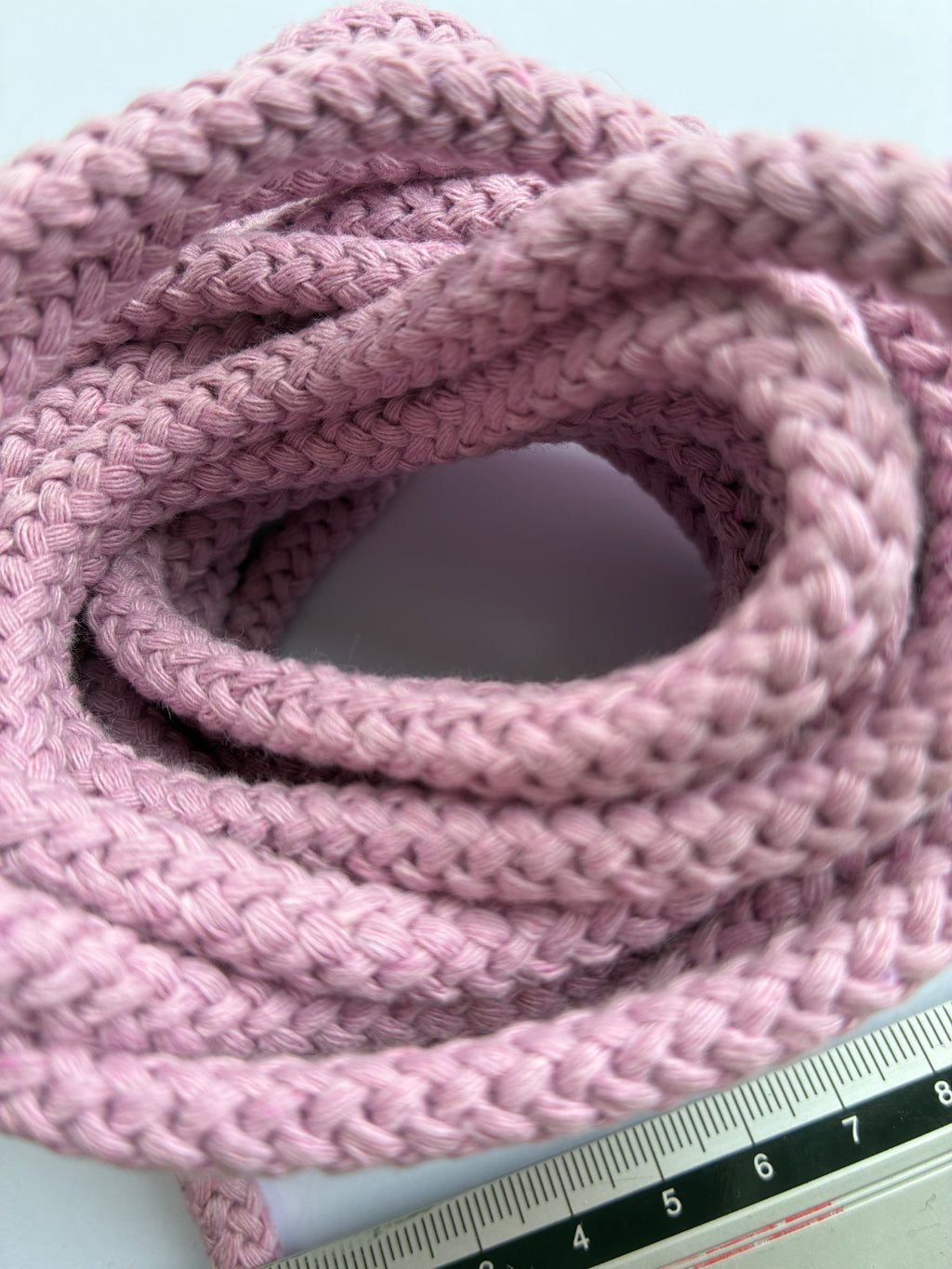 1029ACC.  Weaved cord. 8mm. Lavender.