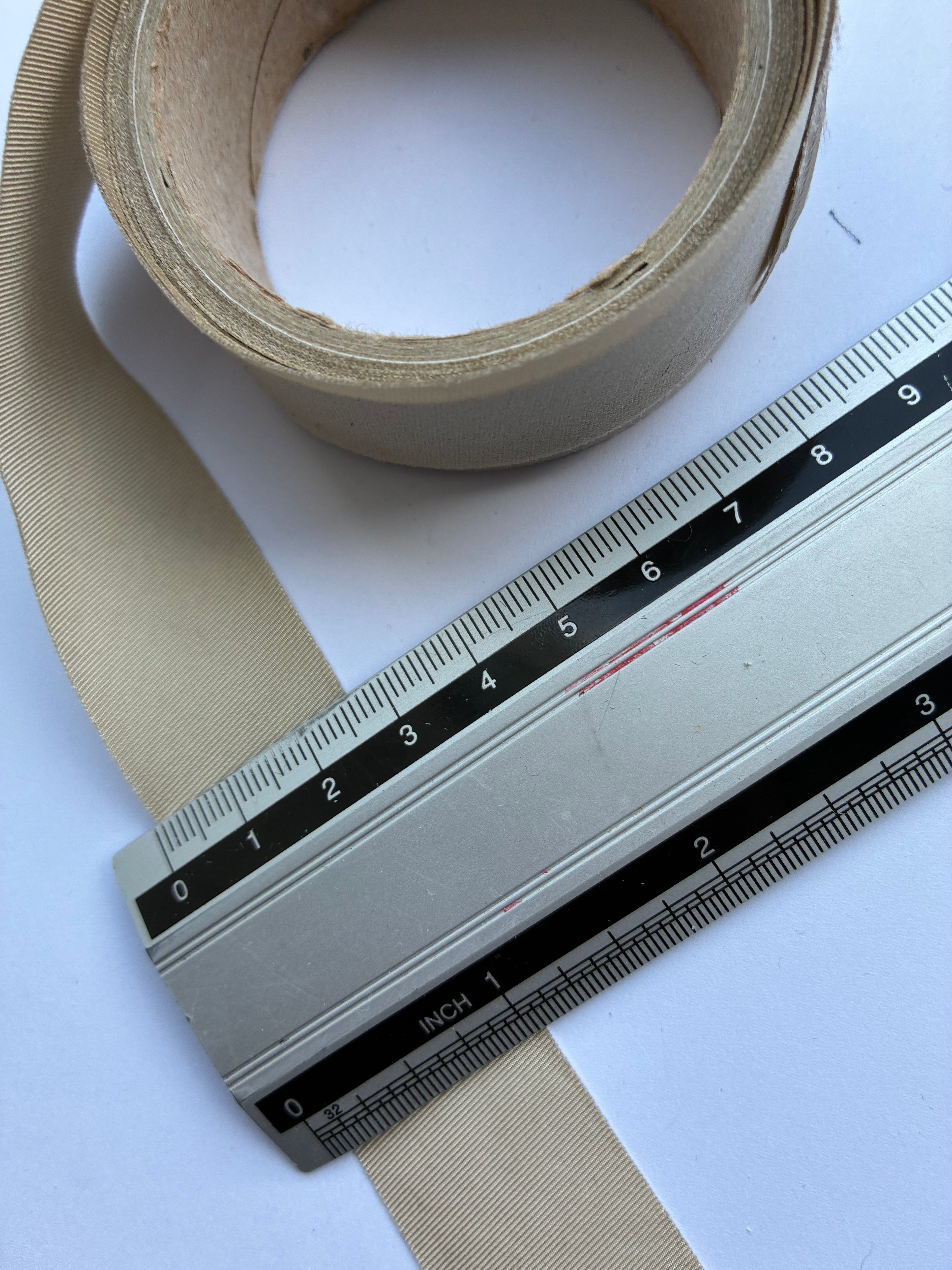 1094ACC. CO. Bias tape. 25mm.