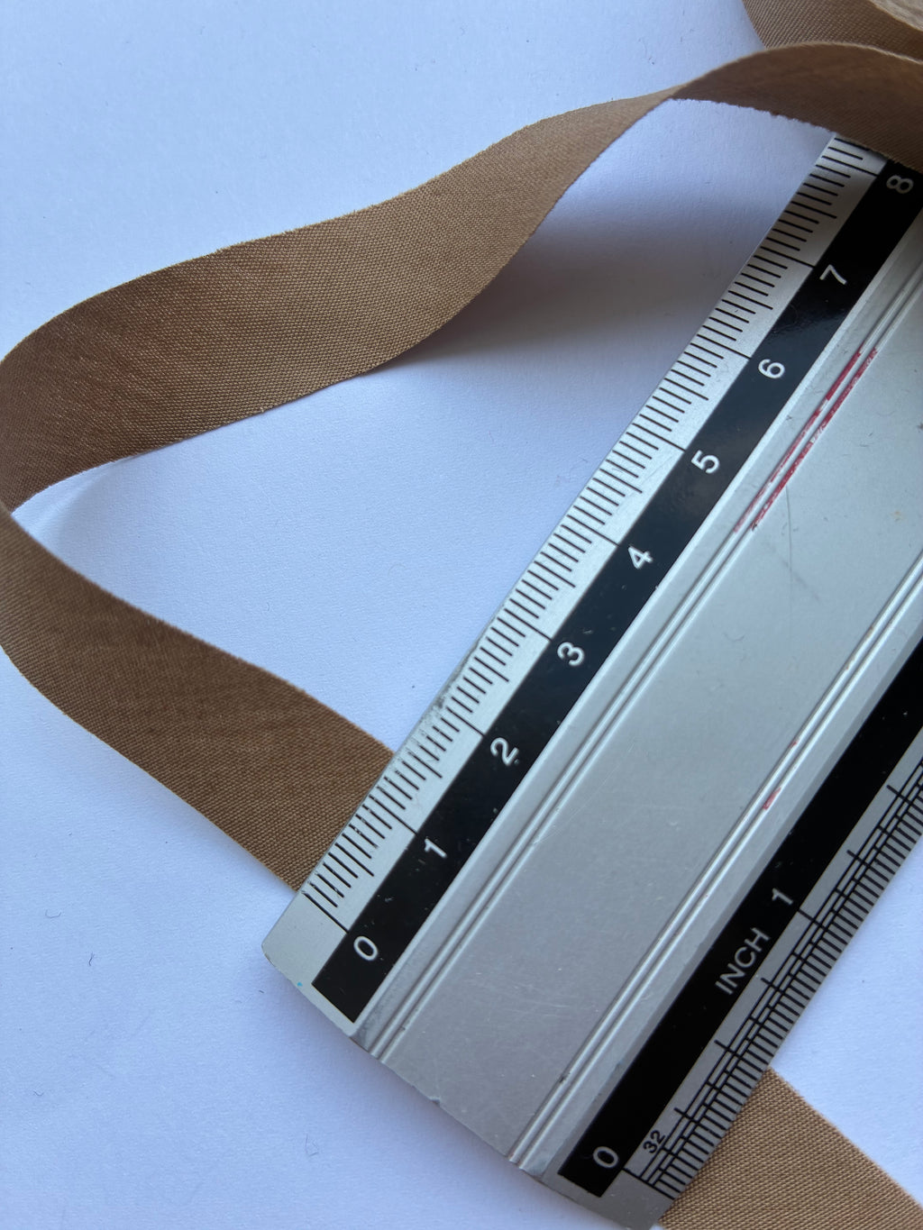 1097ACC. CO. Bias tape. 15mm.