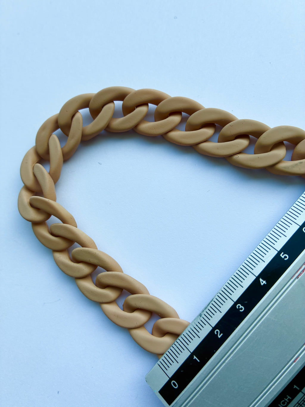 1101ACC. Decorative chain. 20mm. Beige.