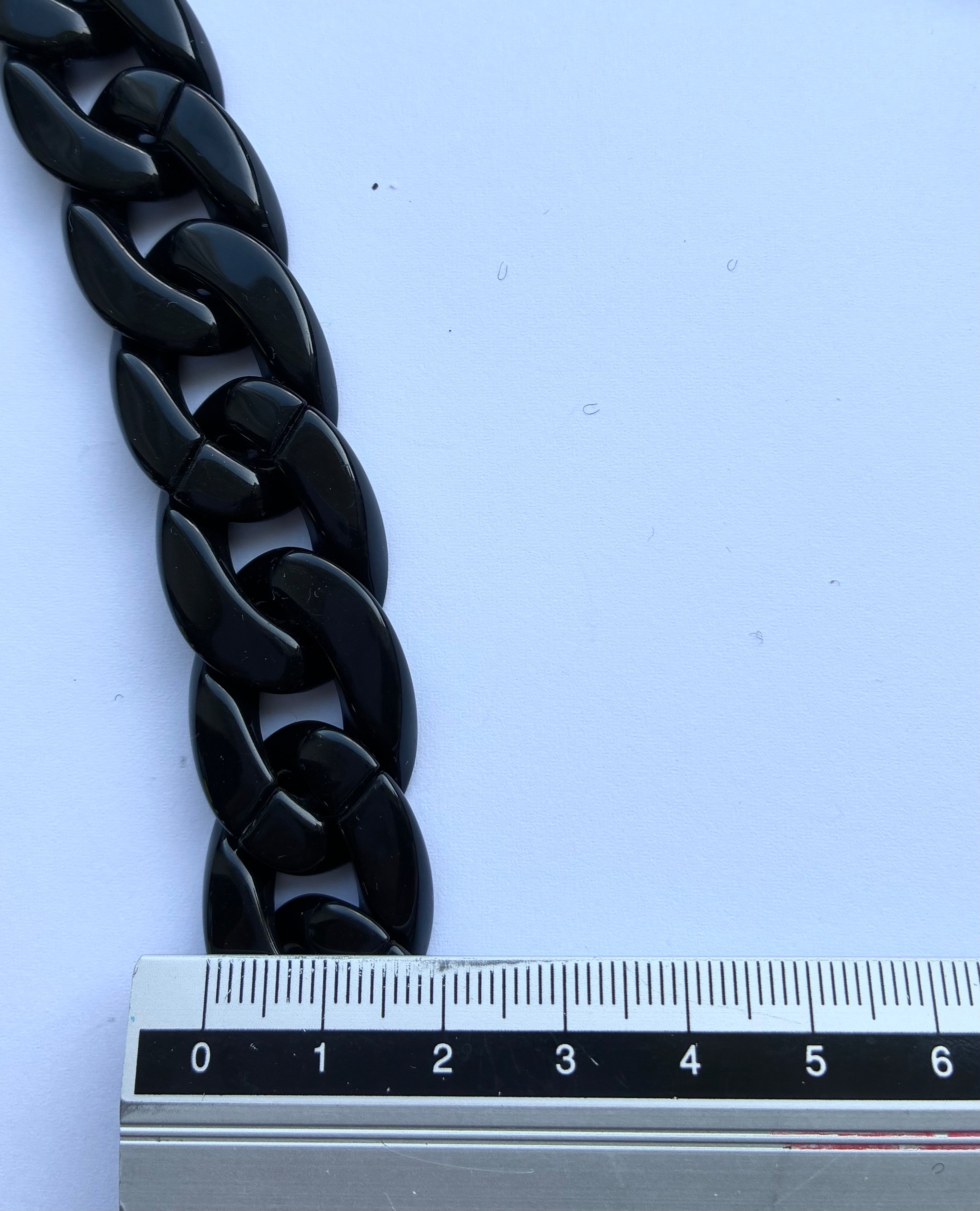 1110ACC. Decorative chain. 20mm. Black gloss.