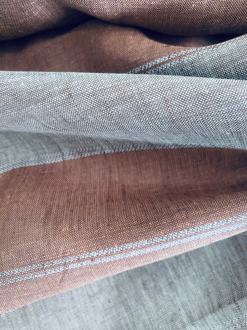 277L. Lin. 120g/m2.