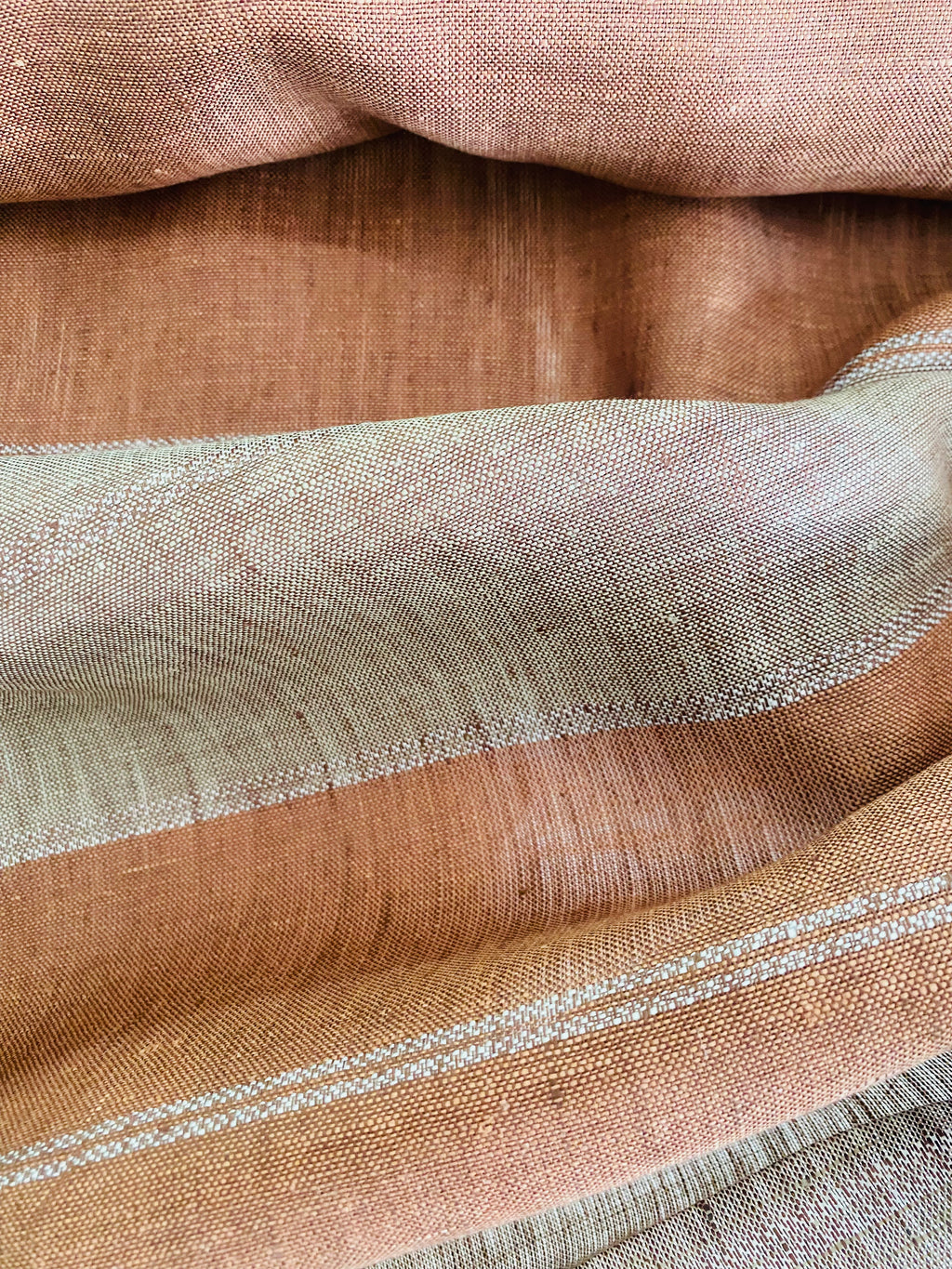 283L. Linen. 120g/m2.