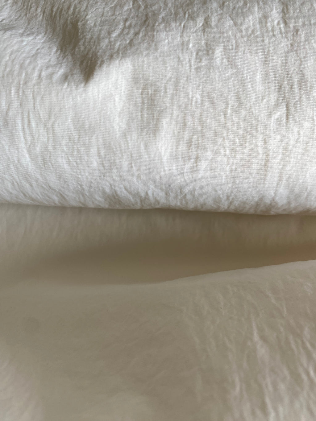 254CP. Cotton blend with creased effect. 115g/m2.