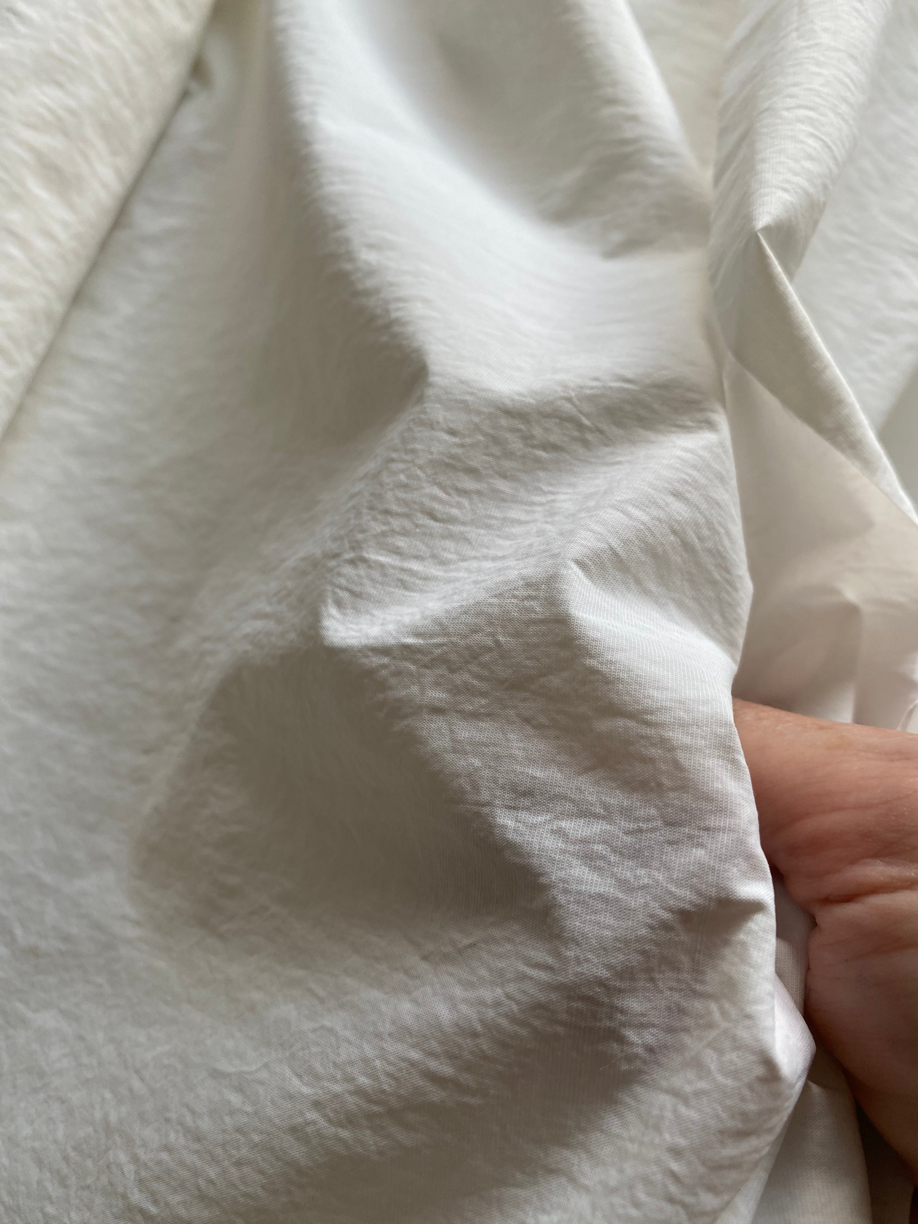254CP. Cotton blend with creased effect. 115g/m2.