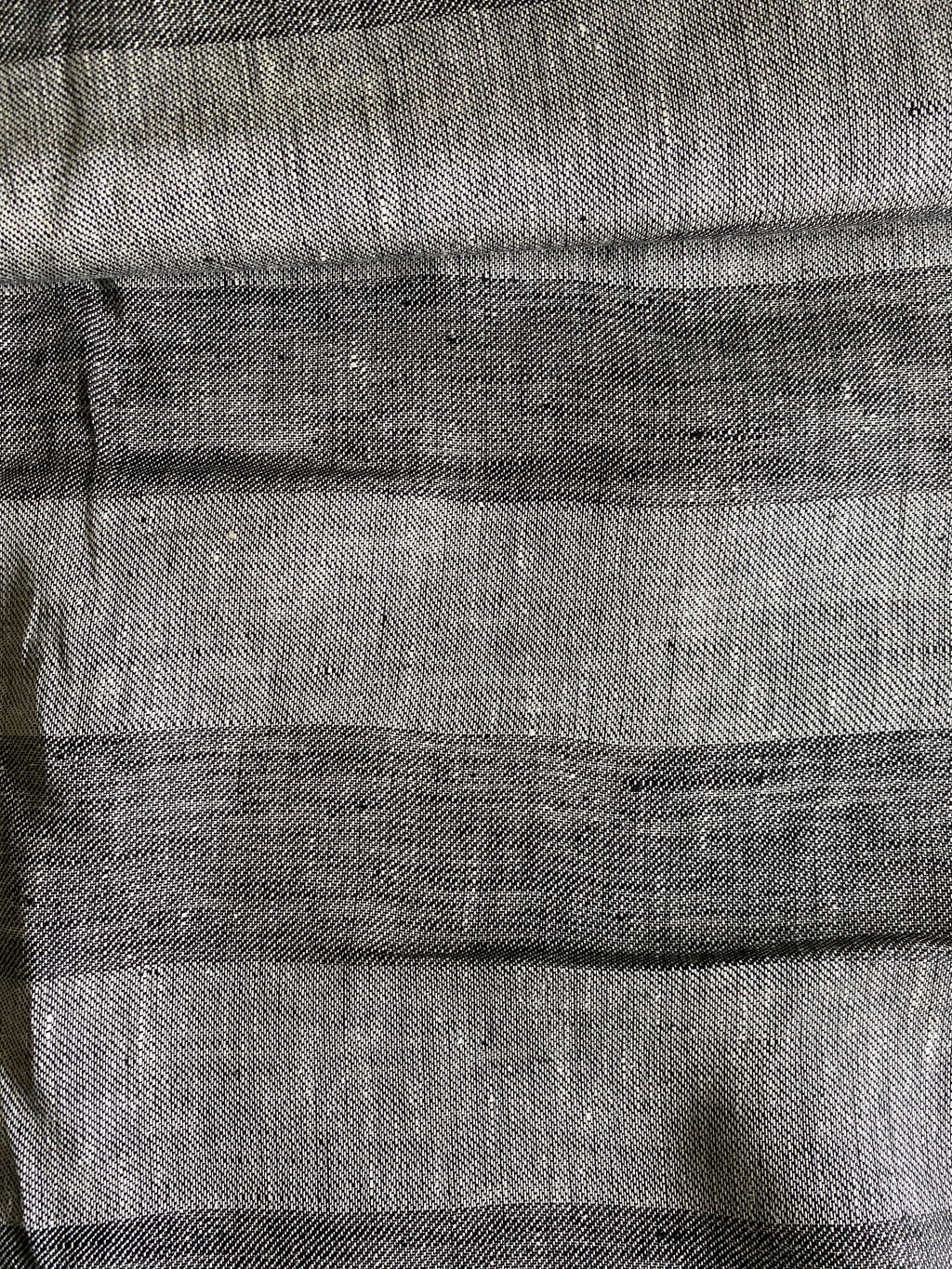 279L. Linen stripes. 130g/m2. 3m coupon.