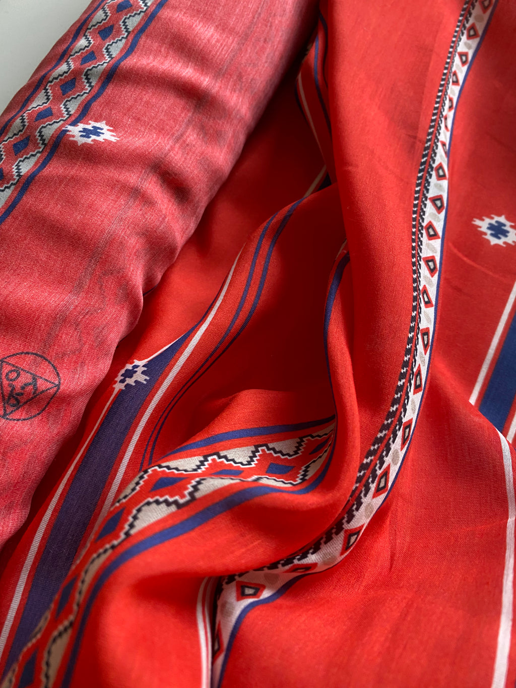 223CS. Silk-cotton voile. 30 g/m2.