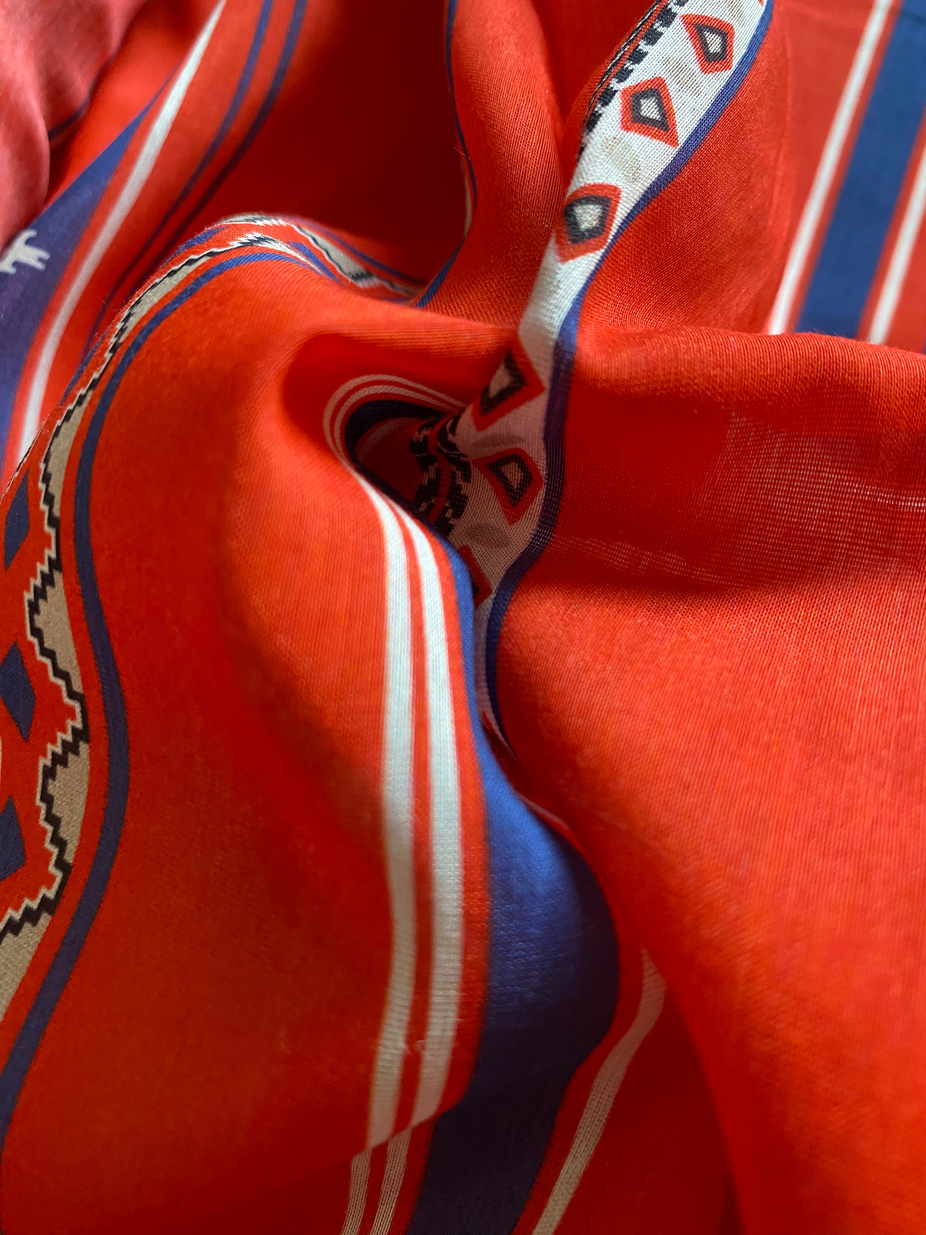 223CS. Silk-cotton voile. 30 g/m2.