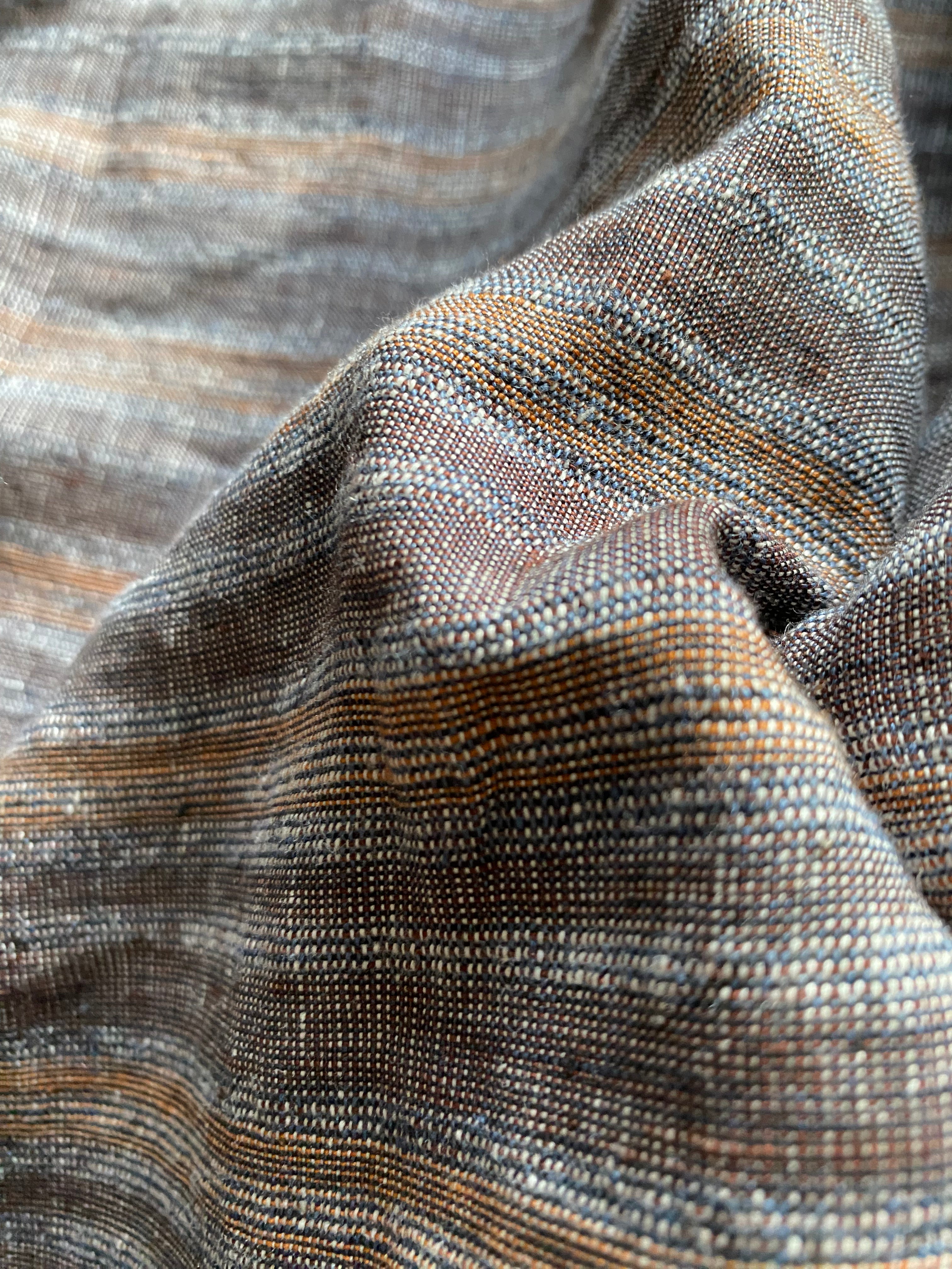 275L. Linen. 170g/m2.