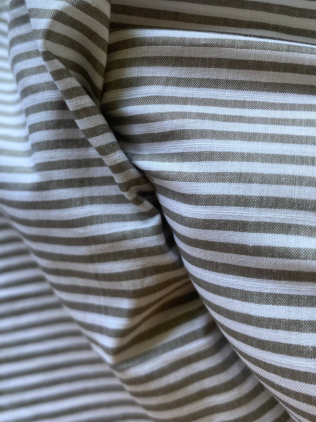 016CLP. Cotton. 100g/m2.