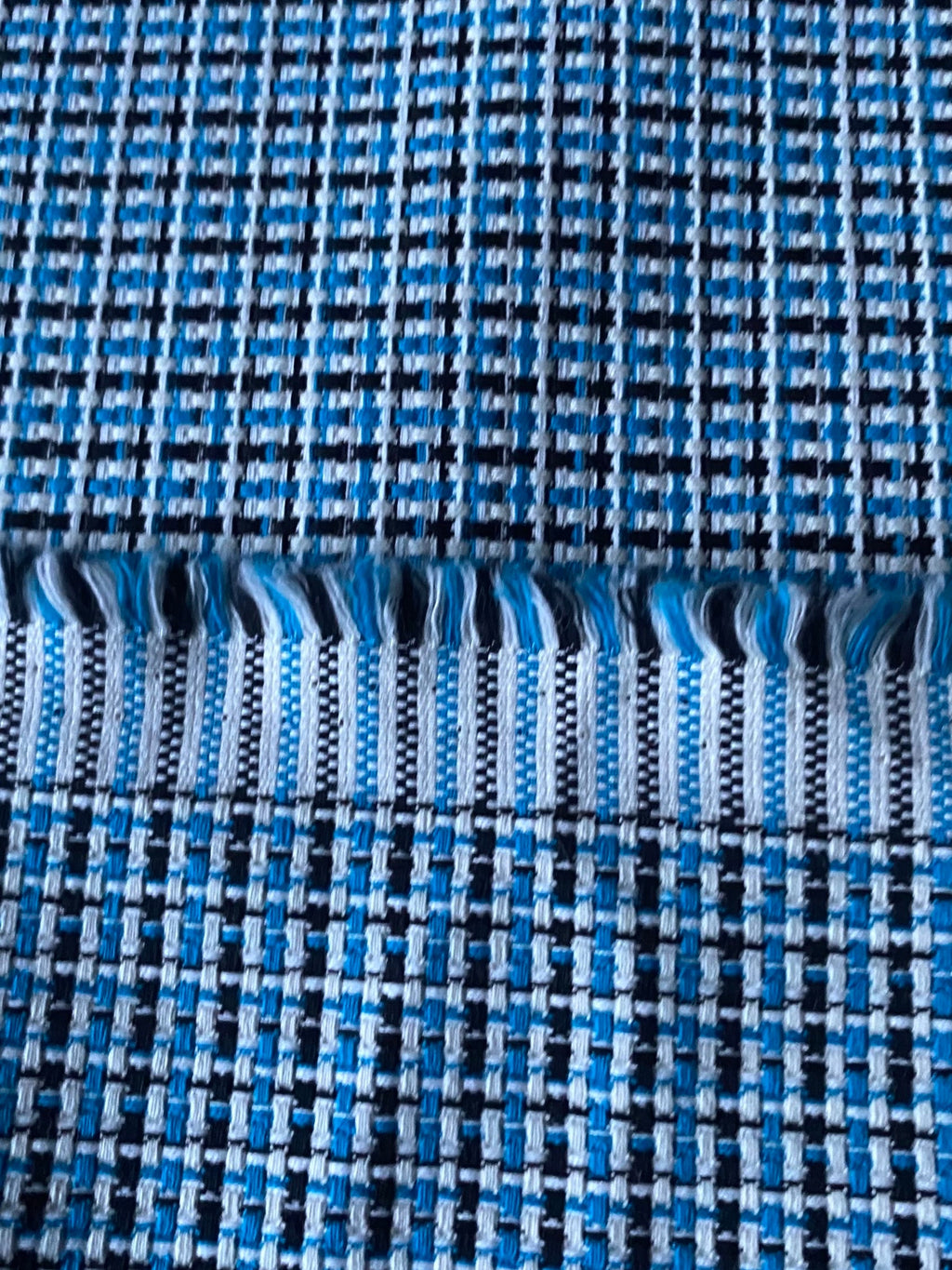 411C. Tweed. 320g/m2.