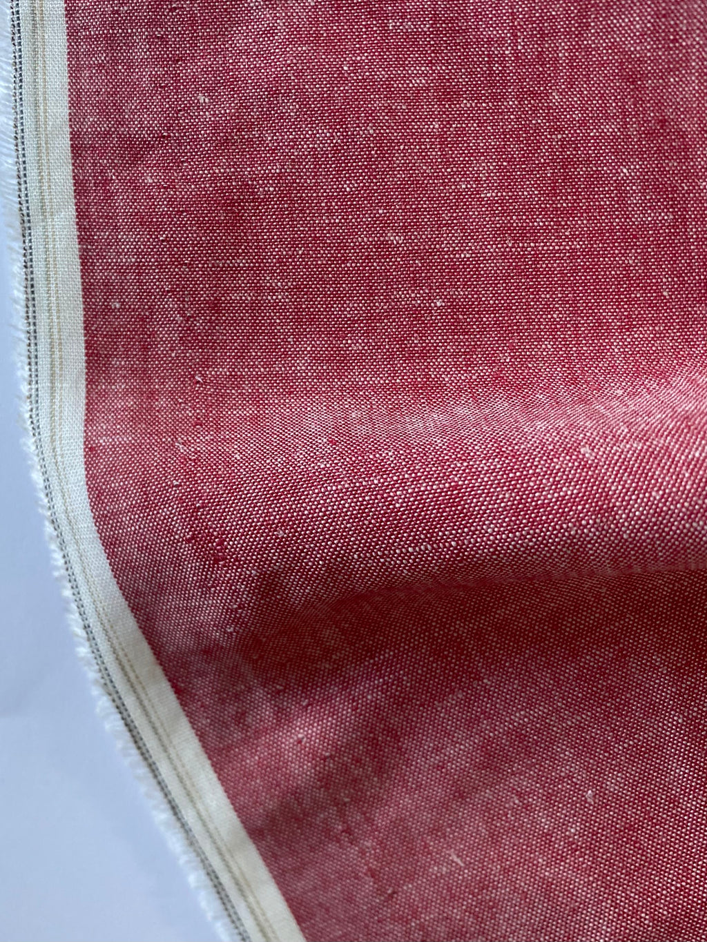 024LC. Linen melange. 180g/m2. 2.45m coupon.