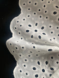 055CE. Broderie Anglaise. 115g/m2.