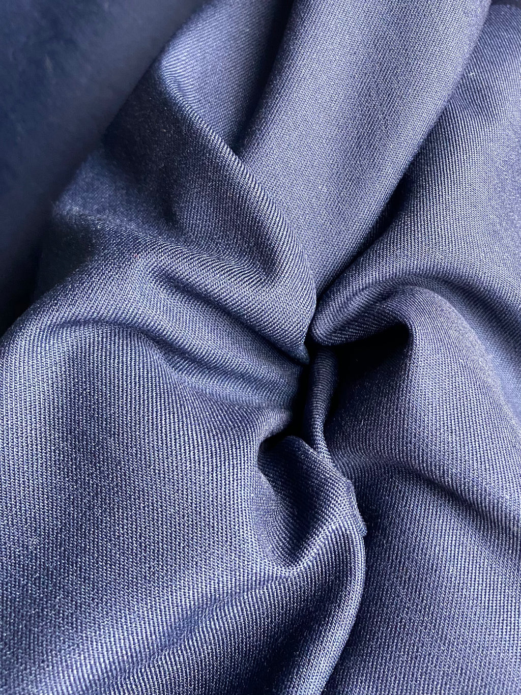 118CLP. Water repellent cotton blend. 155g/m2.