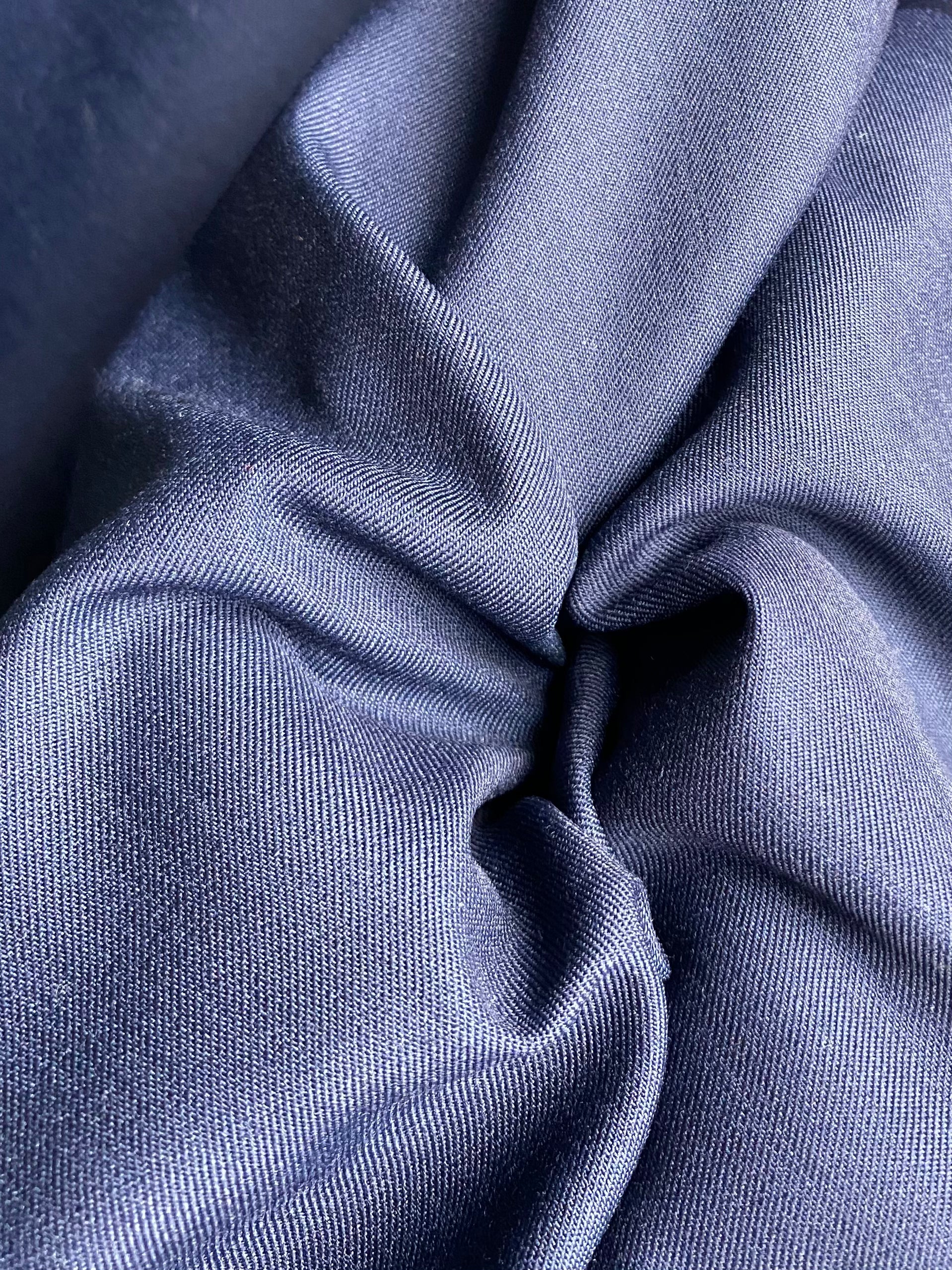 118CLP. Water repellent cotton blend. 155g/m2.