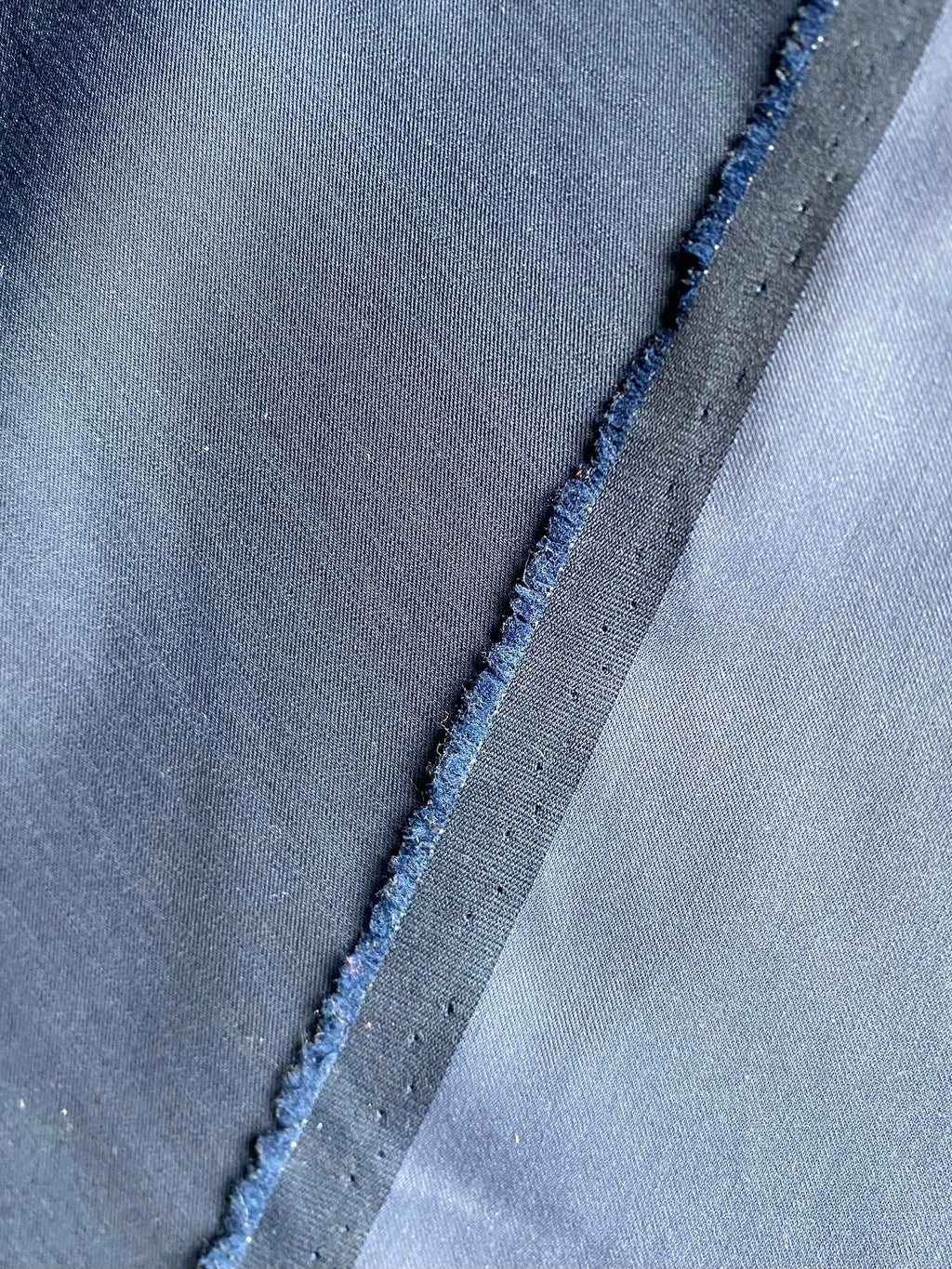 118CLP. Water repellent cotton blend. 155g/m2.