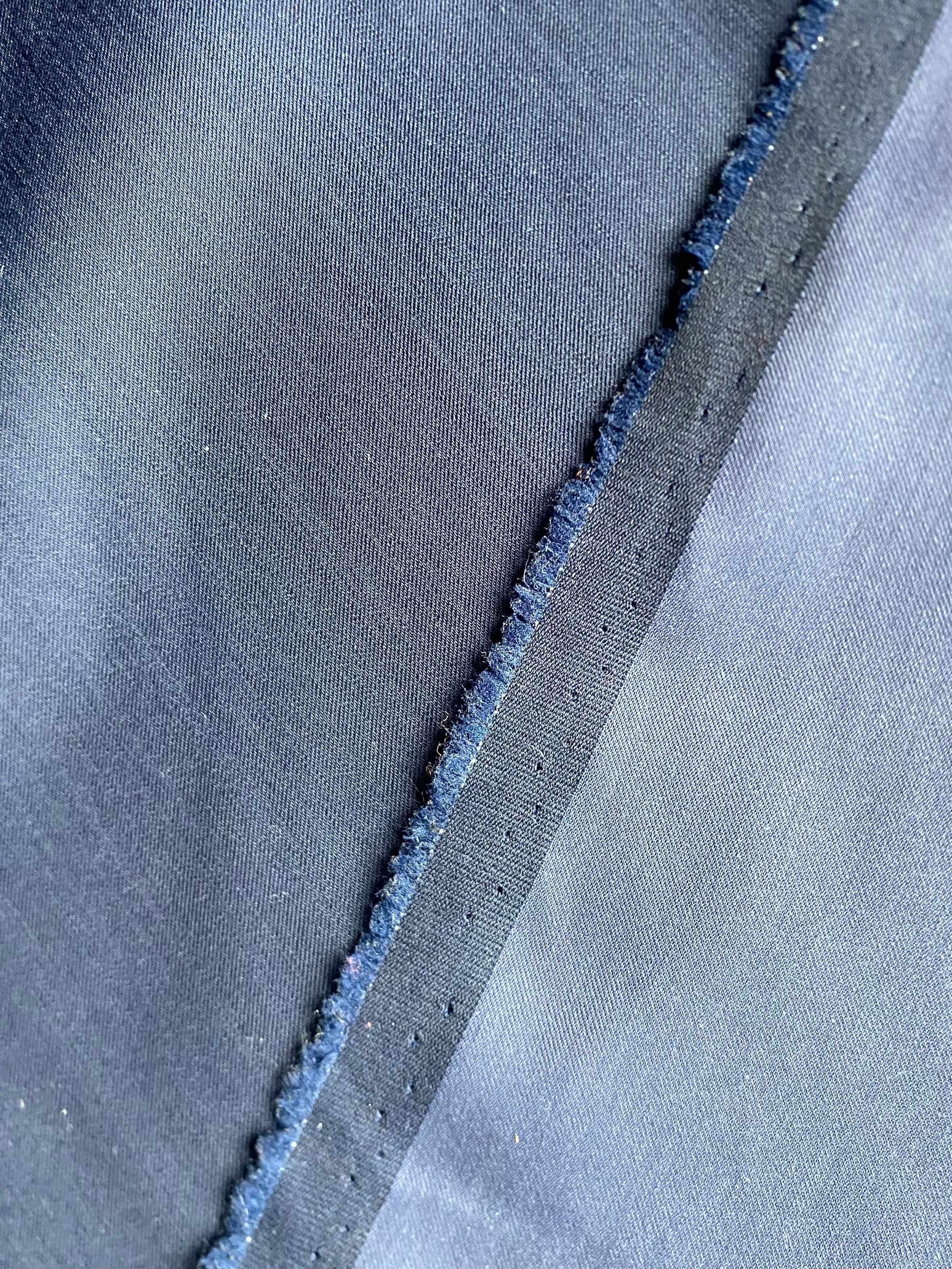 118CLP. Water repellent cotton blend. 155g/m2.