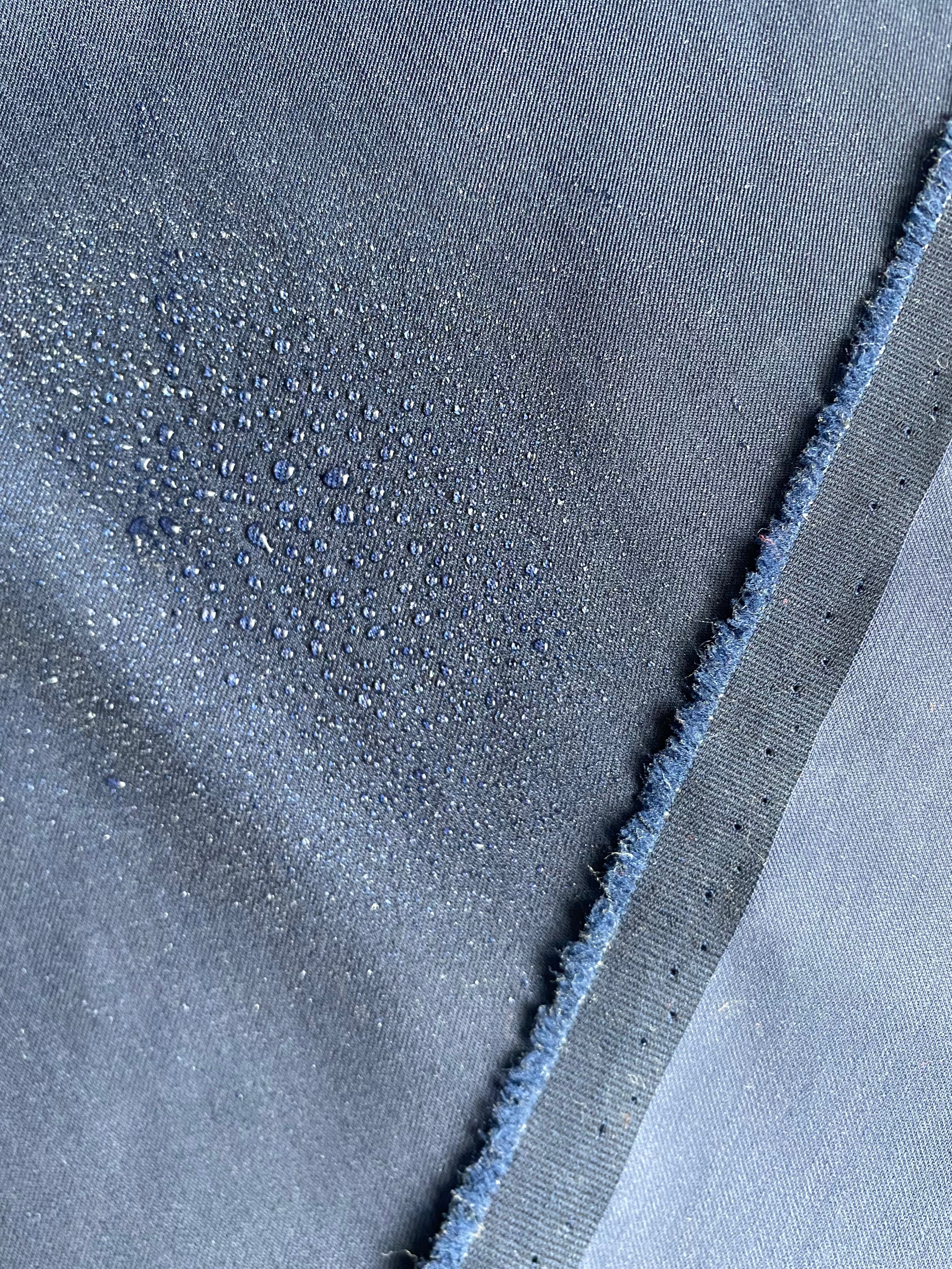 118CLP. Water repellent cotton blend. 155g/m2.