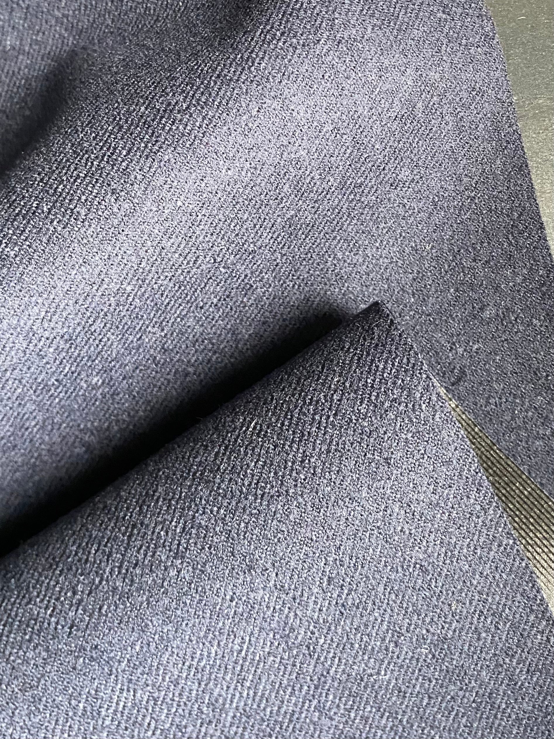204WLP. Water-rresistant coated wool. 285g/m2.