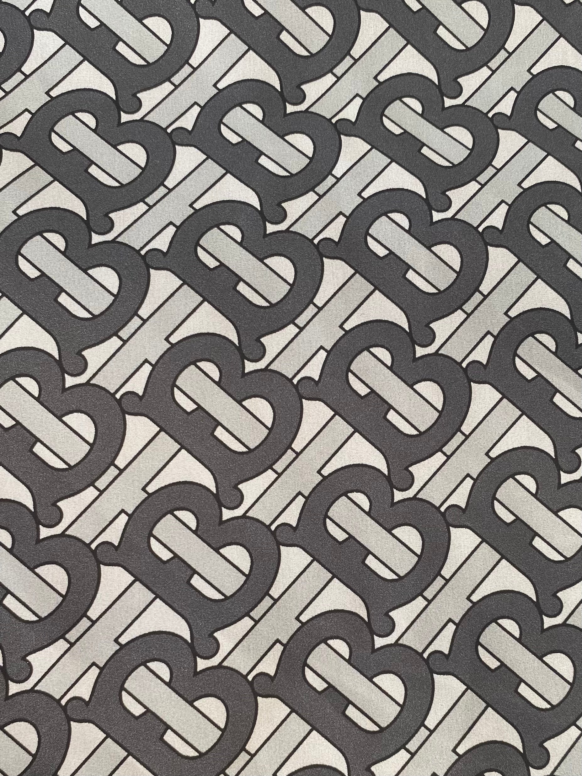 485P. Logo print nylon. 75g/m2. 1.4m and 1.2m coupons.