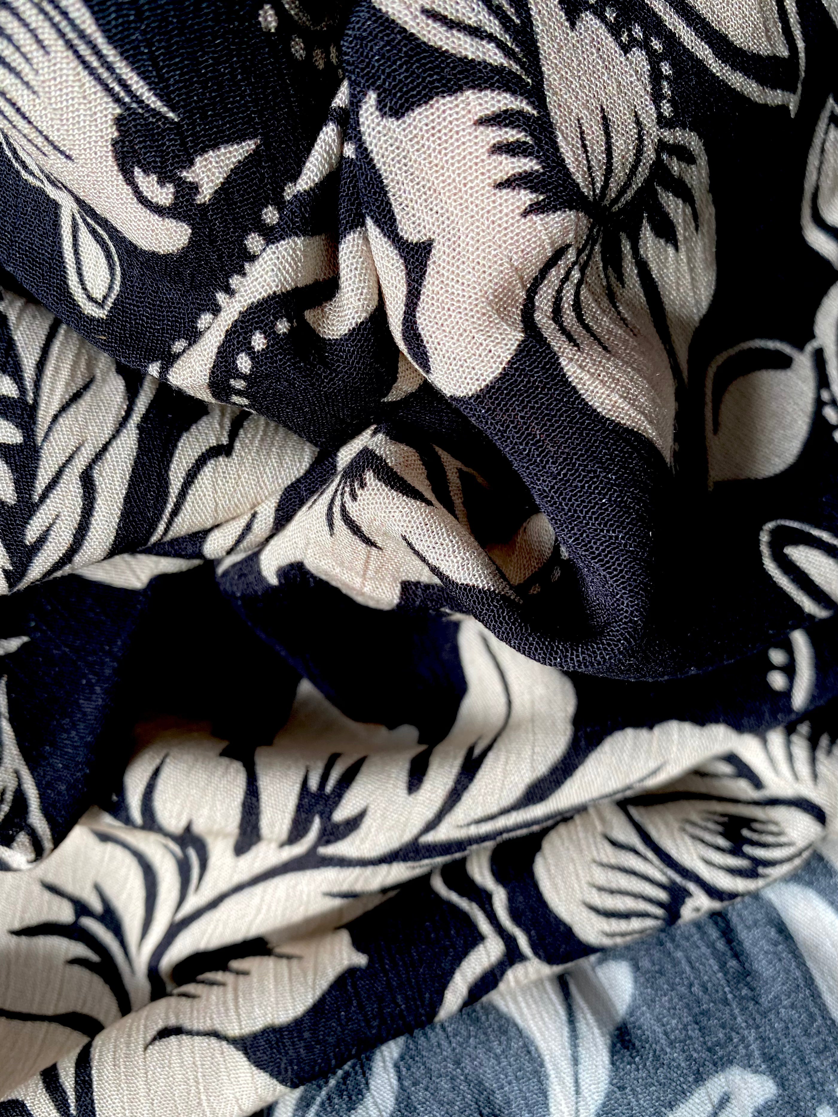 187V. Viscose. 130g/m2.