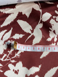 147VP. Satin with floral pattern. 140g/m2.