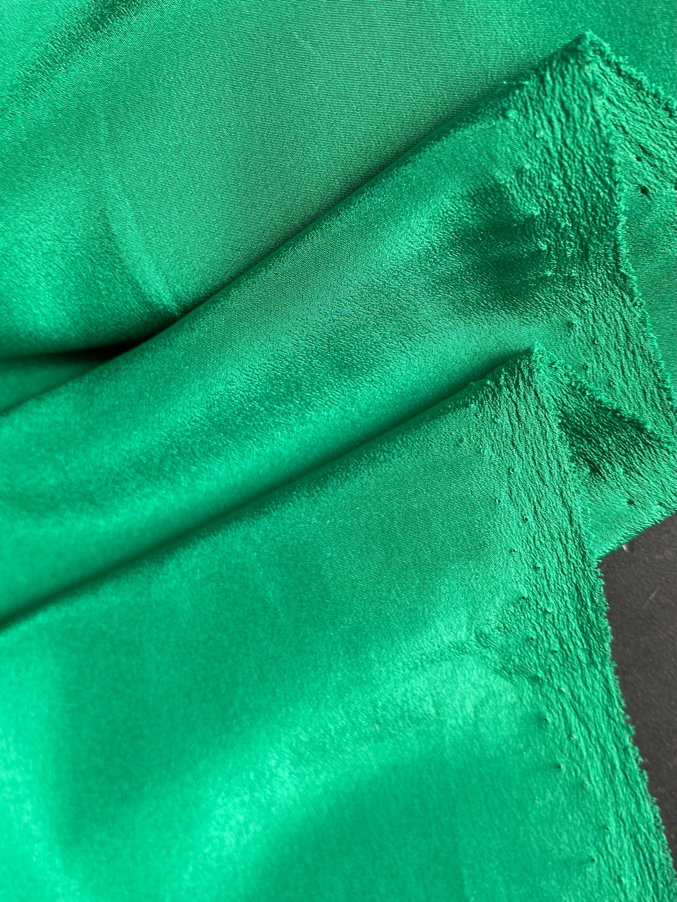 164P. Crepe-de -Chine. 80g/m2.