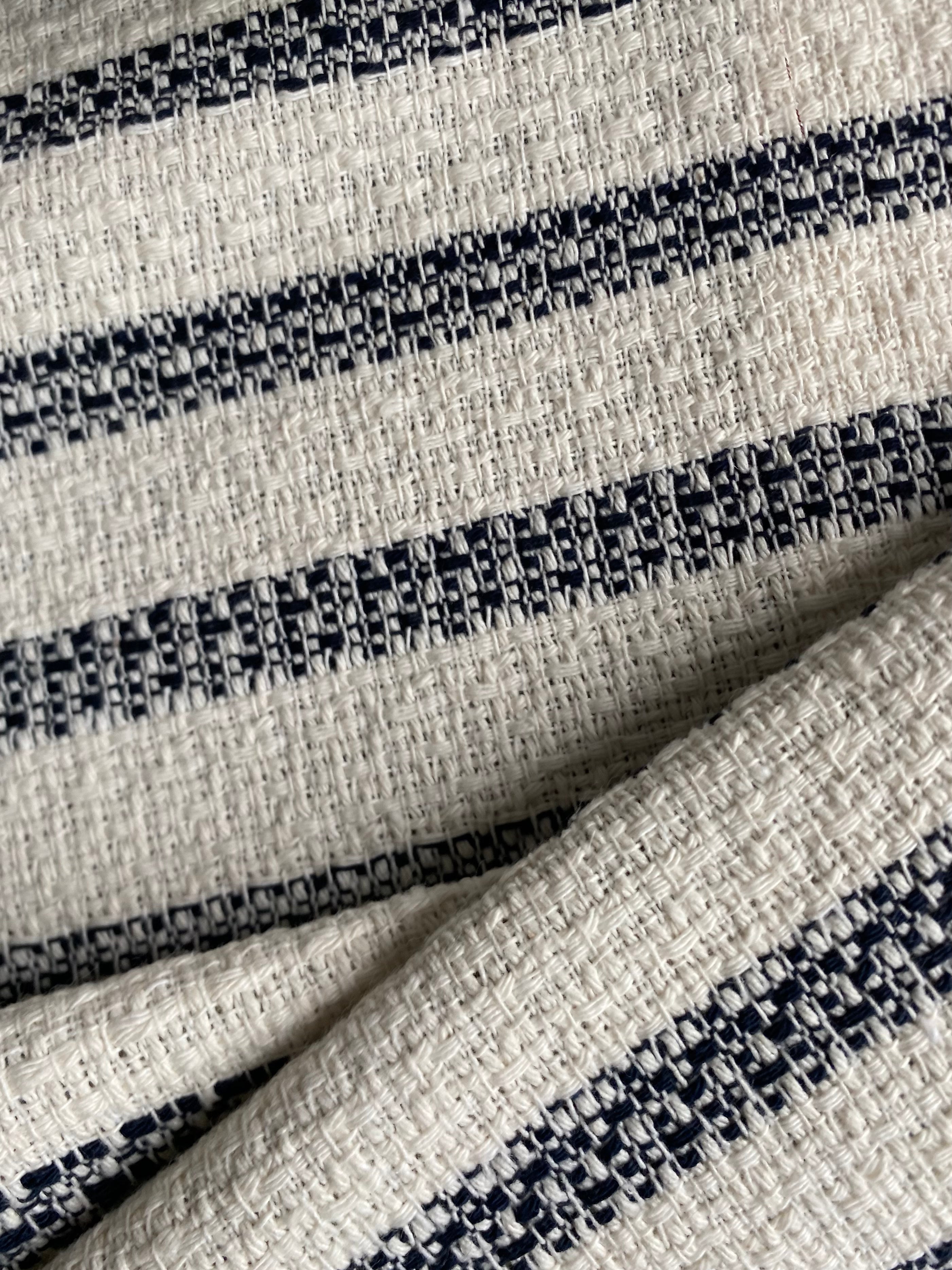 161C. Cotton tweed. 360g/m2.