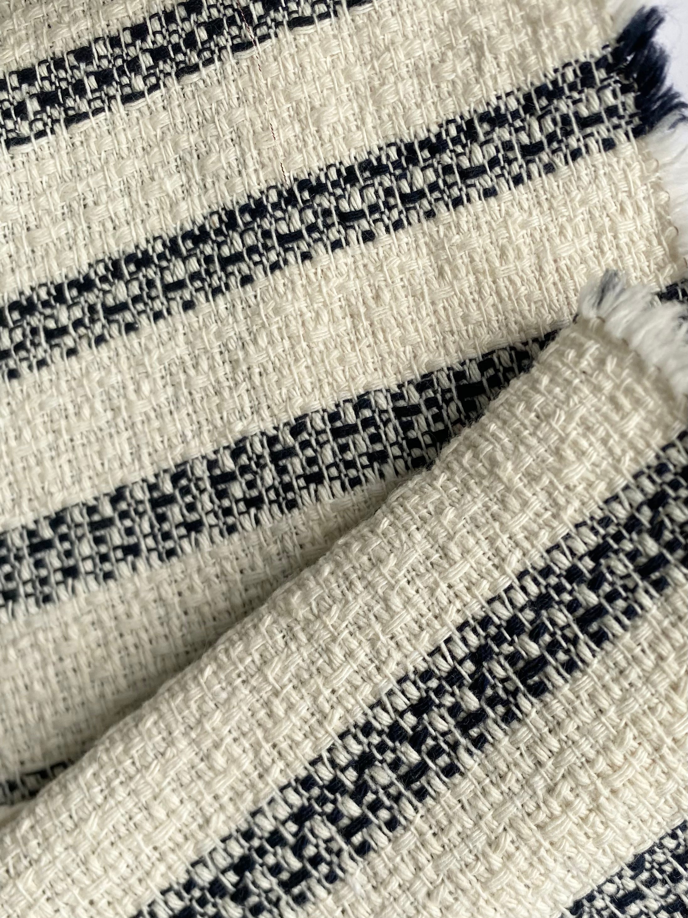 161C. Cotton tweed. 360g/m2.