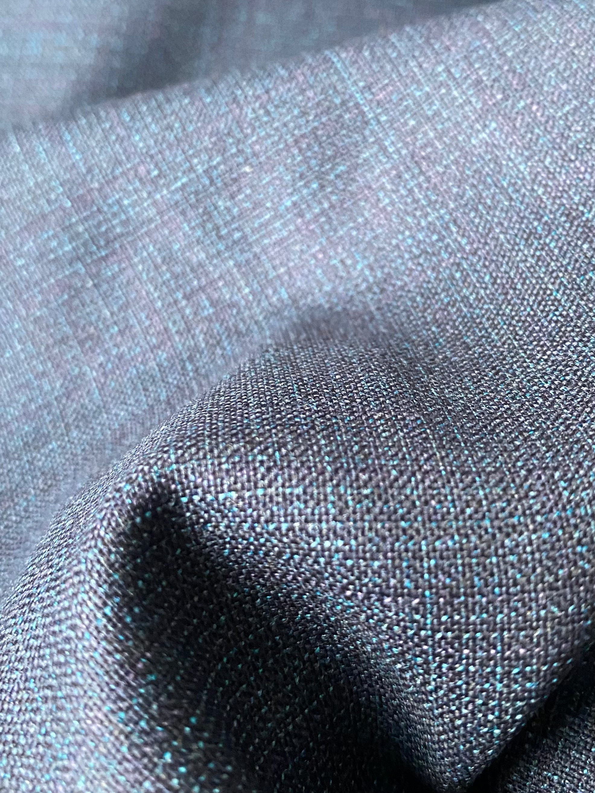 465VWE. Lightweight wool tweed. 195g/m2.