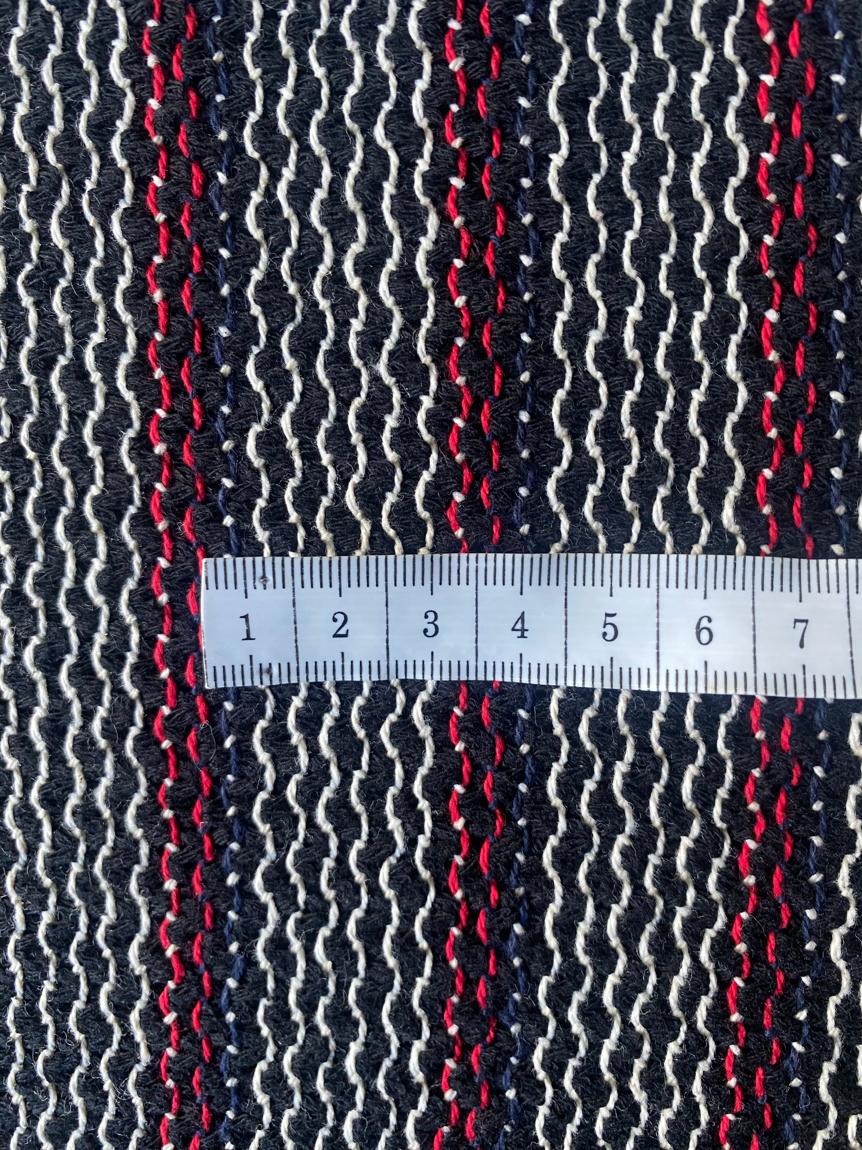 366C. Tweed. 260g/m2.