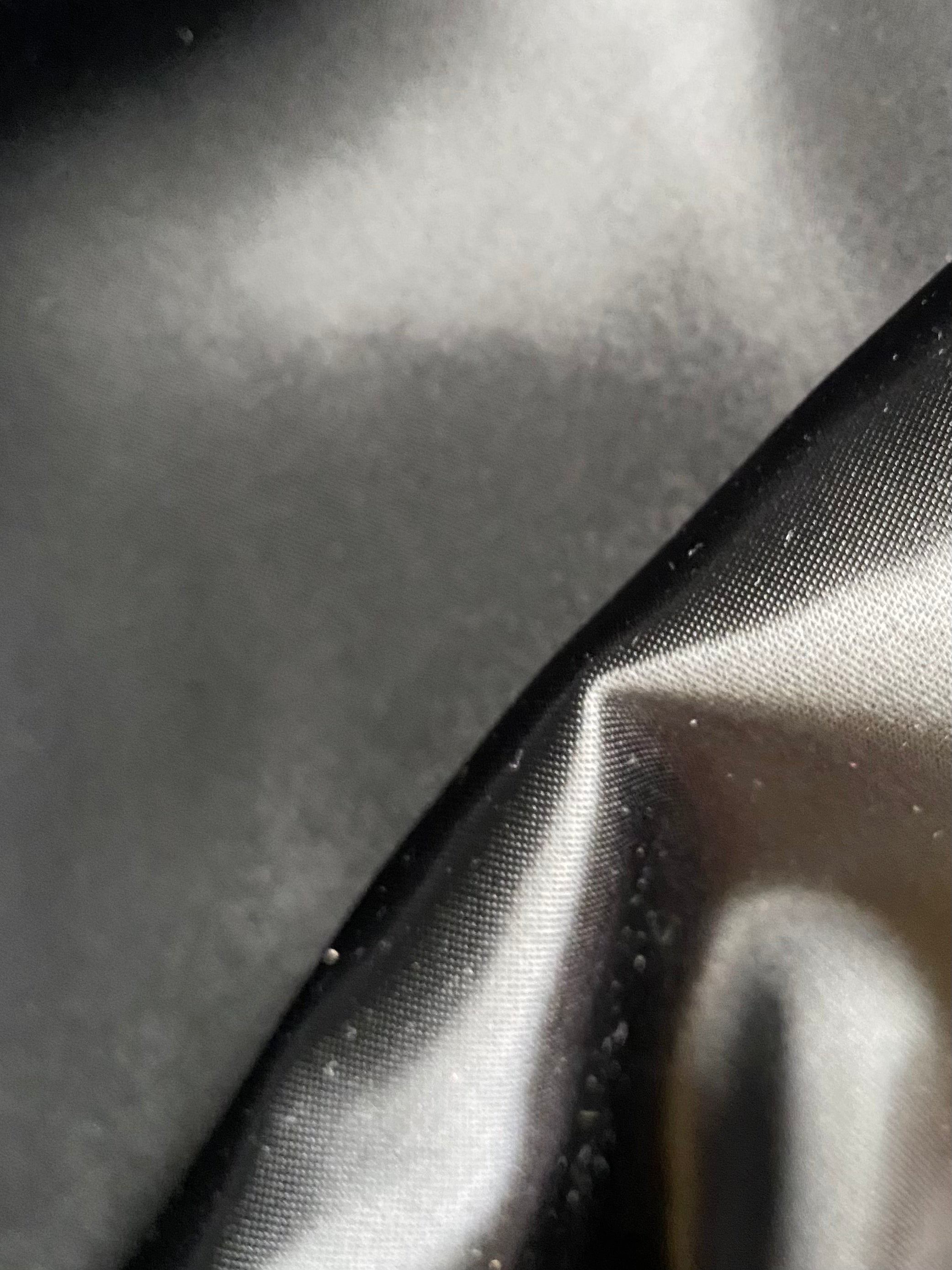 234PJ. Water-repellent satin. 200g/m2.