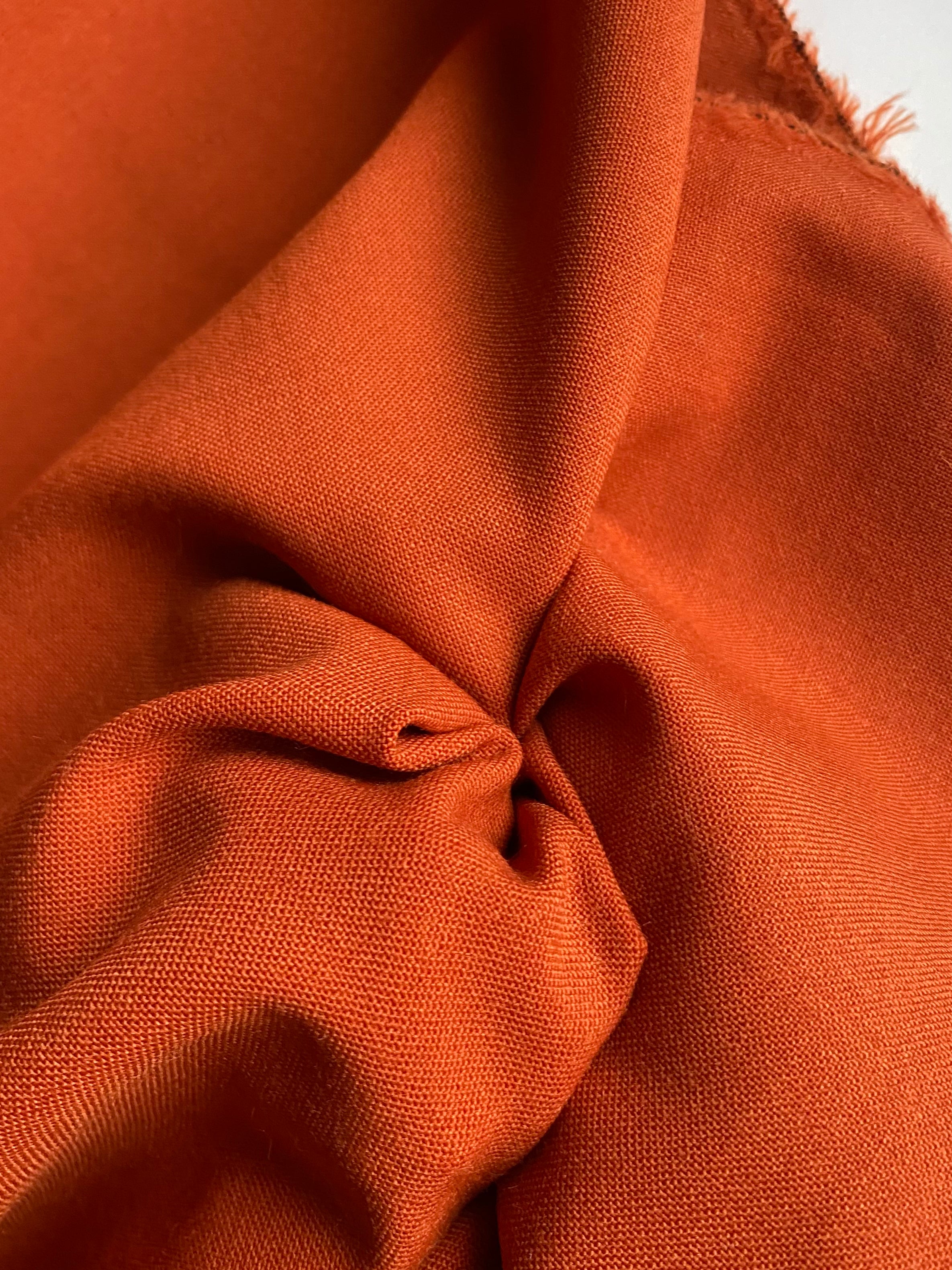 107WLP. Wool blend. 225g/m2.